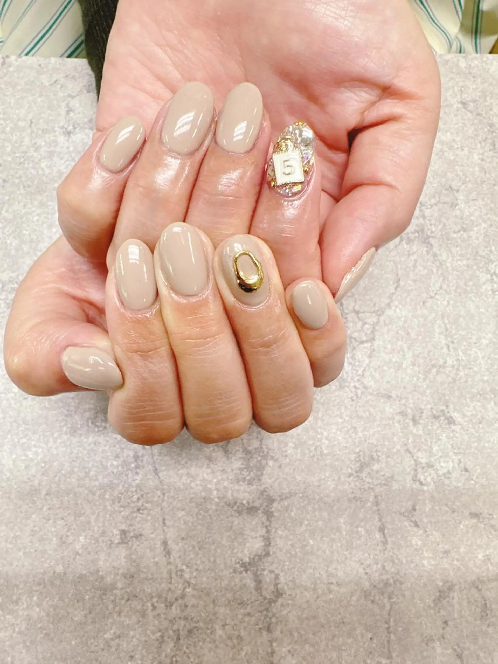 ネイル フットネイル フレンチネイル ジェルネイル ガラスフレンチ グラデーション ハンドネイル ハンドケア FASTNAIL PLUS 新宿店のネイルデザイン