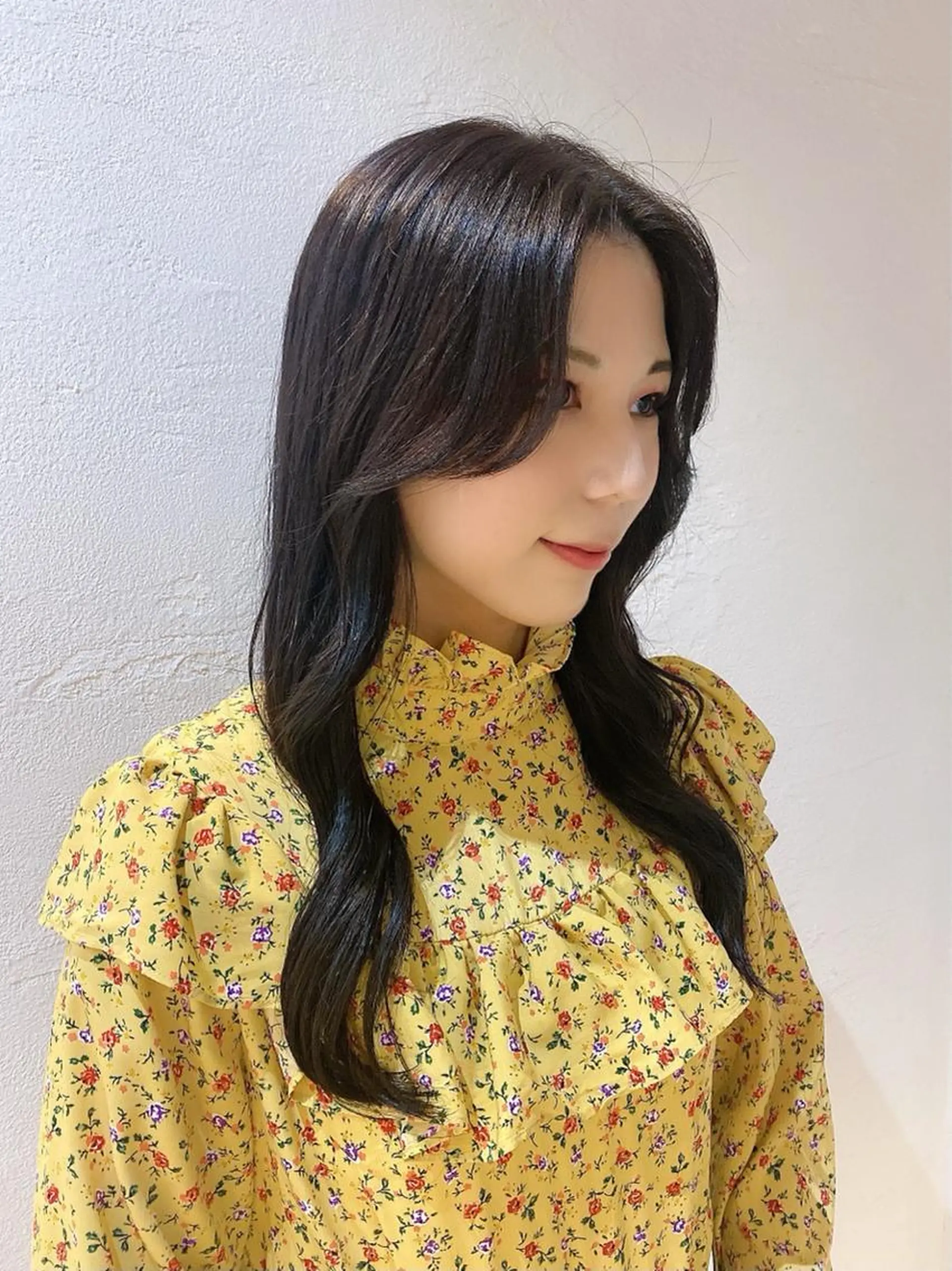 ロング カラー ブリーチ ブラウンカラー ショコラブラウン 透明感カラー ブリーチなしカラー カット ヘアカラー トリートメント 韓国ヘア☁️ mitsukiのヘアスタイル