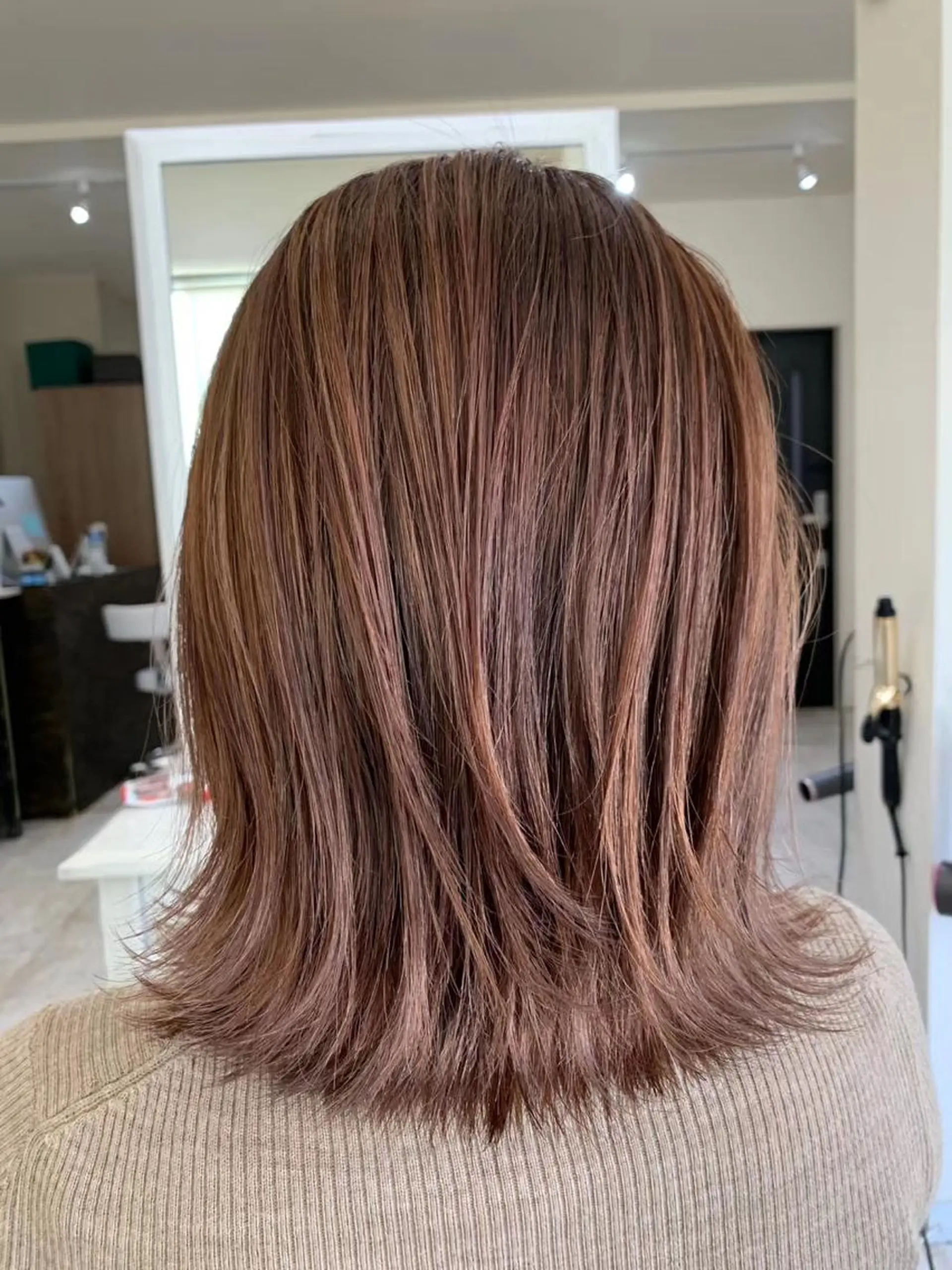 ミディアム カラー カット ヘアカラー トリートメント 再現性ショートボブ 木又克美のヘアスタイル