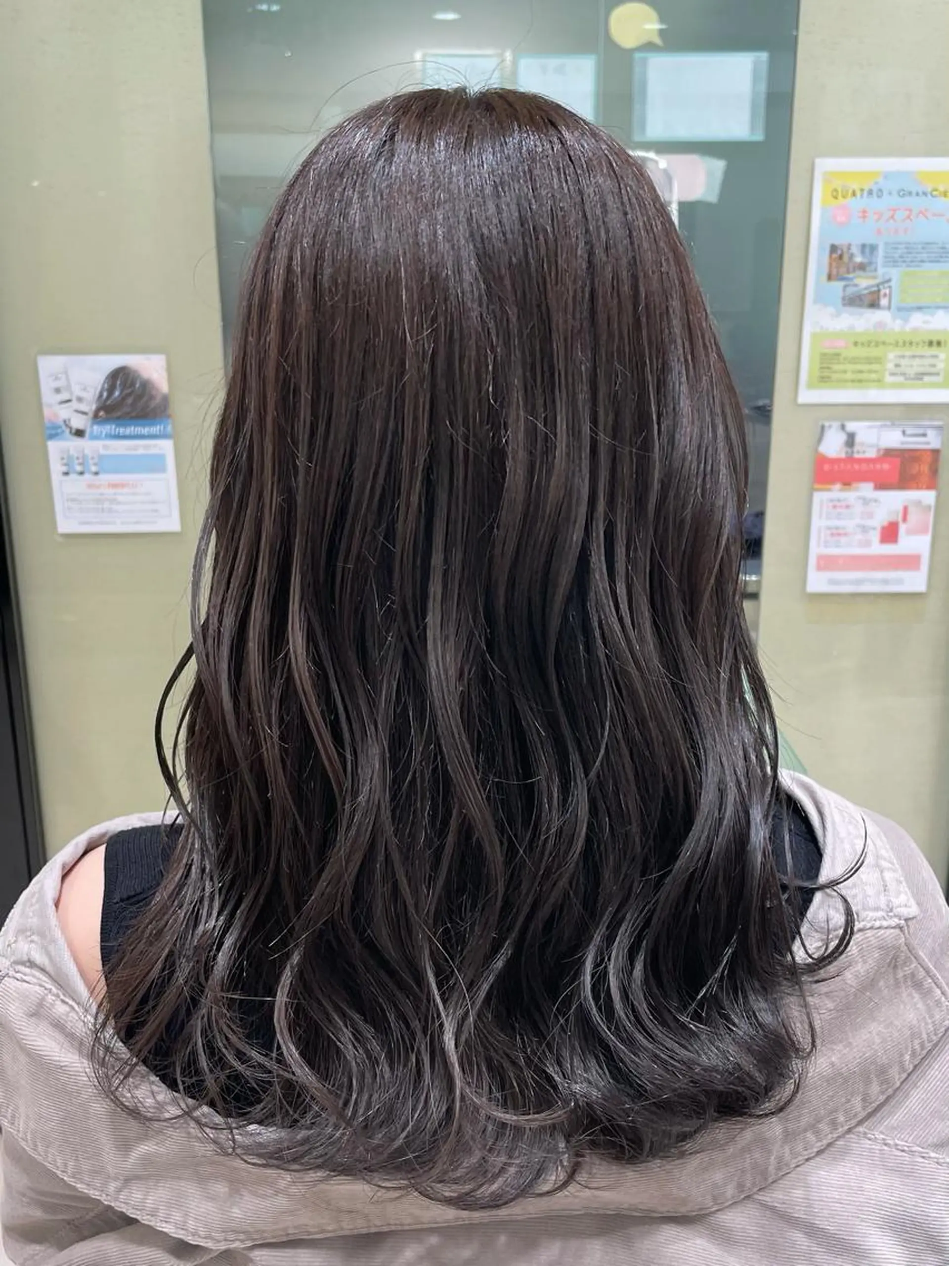 セミロング カラー 井上 武輝のヘアスタイル