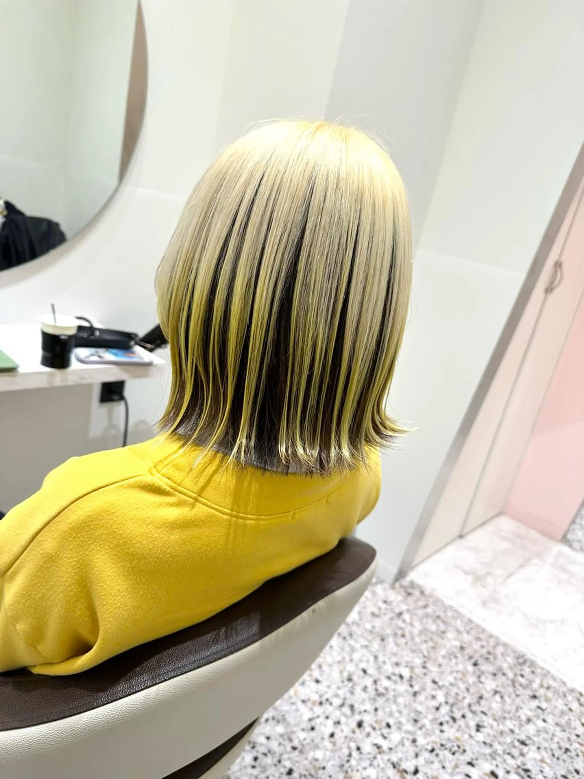 ミディアム レイヤー/ハッシュ 渋谷/サッタのヘアスタイル