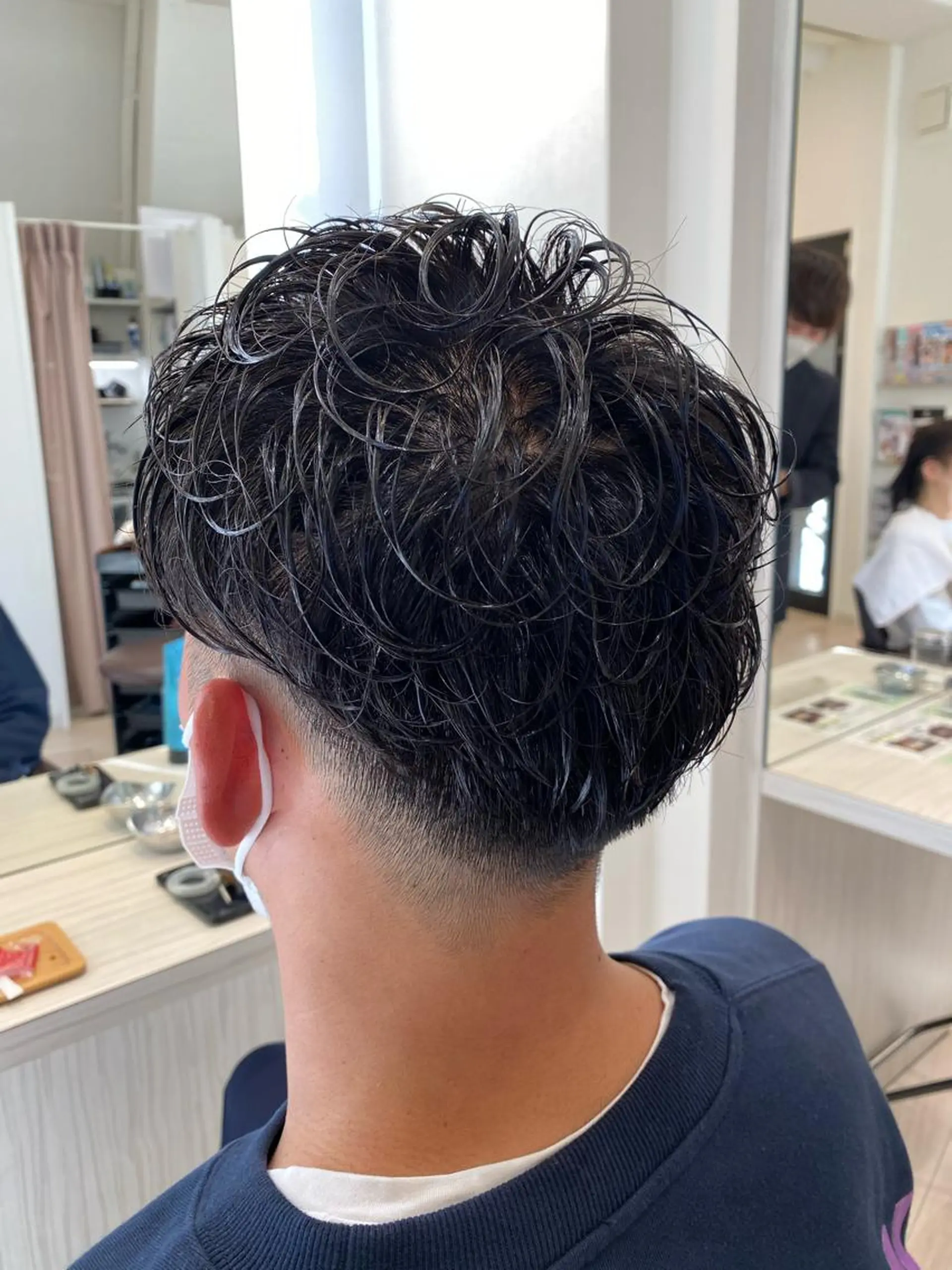 ミディアム パーマ メンズ 恵谷 洸のヘアスタイル