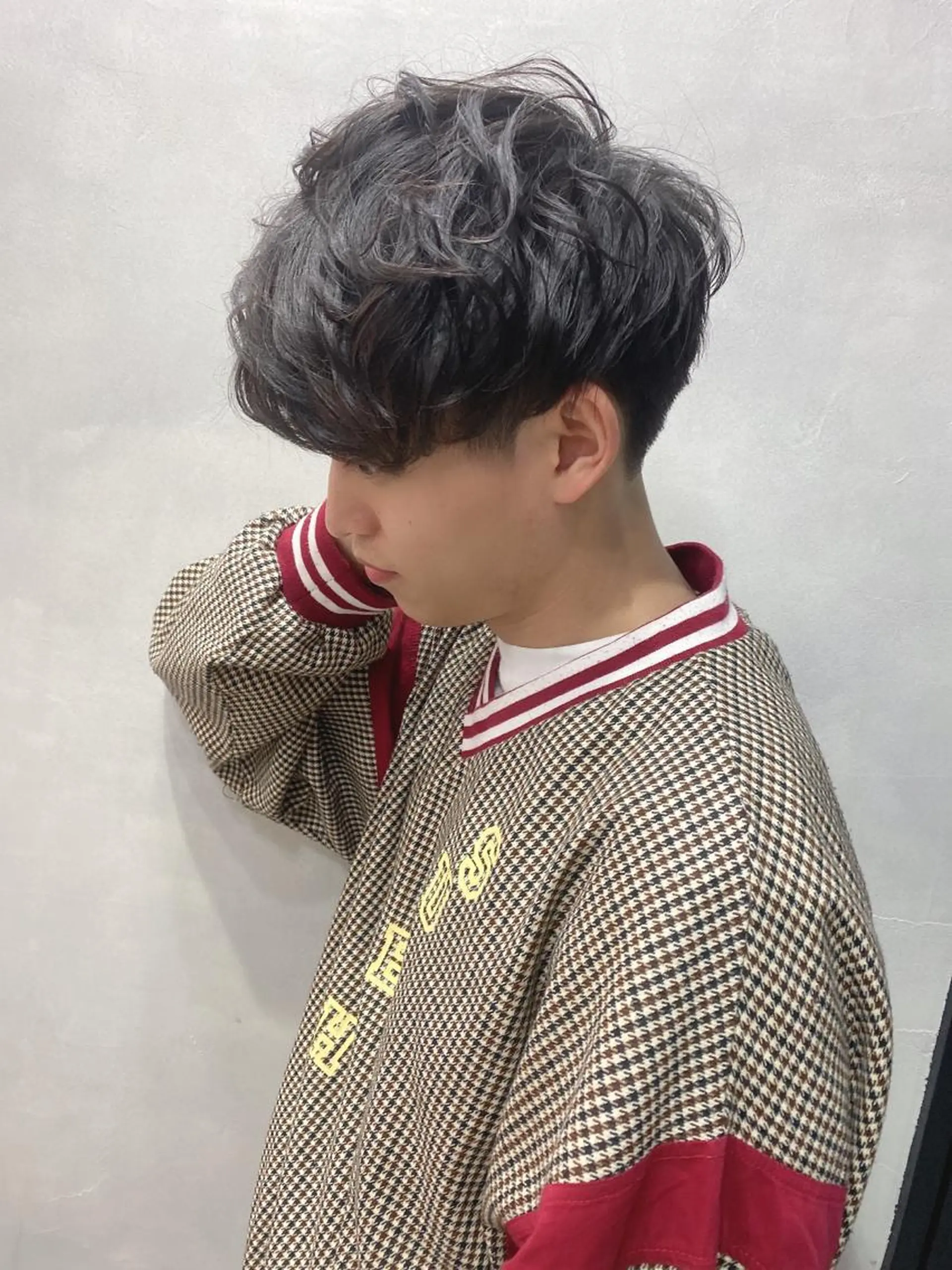 ショート カラー メンズ ショートボブ 編み込みエクステ シールエクステ メンズバレイヤージュ メンズブリーチ LAVENDIA Azabu所属・LAVENDIA 初音のヘアスタイル