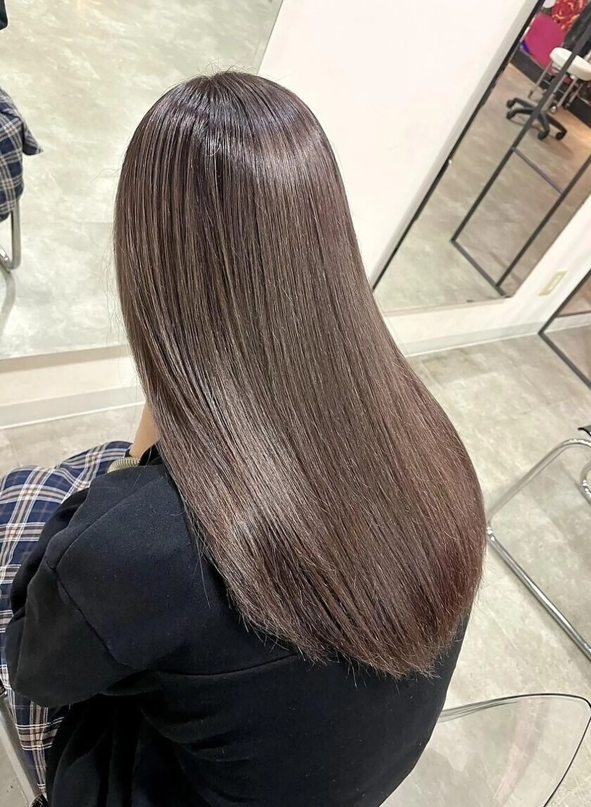 セミロング カラー ヘアカラー 高田 羊真のヘアスタイル