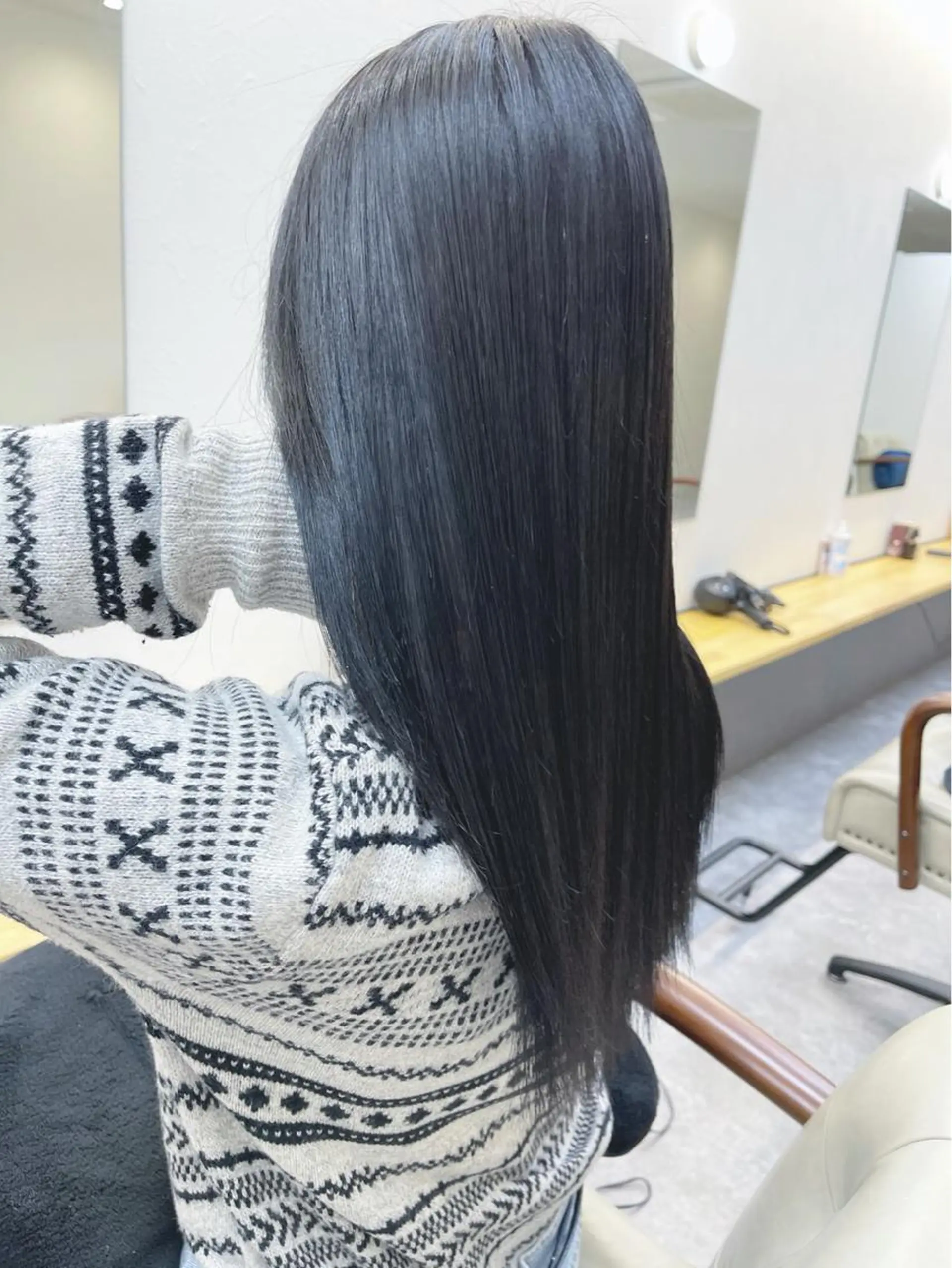 ロング 髪質改善 トリートメント カット ヘアカラー 縮毛矯正 トリートメント H所属・H (エイチ) 烏丸御池店のヘアスタイル