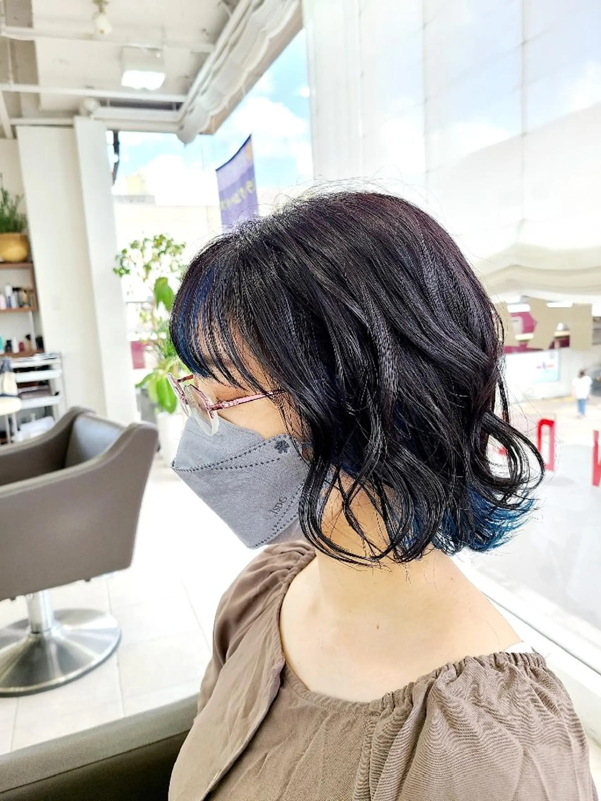 ミディアム GO TODAYシェアサロン岡山店所属・🎗️髪質改善・美髪 艶髪🥇小西邦生のヘアスタイル