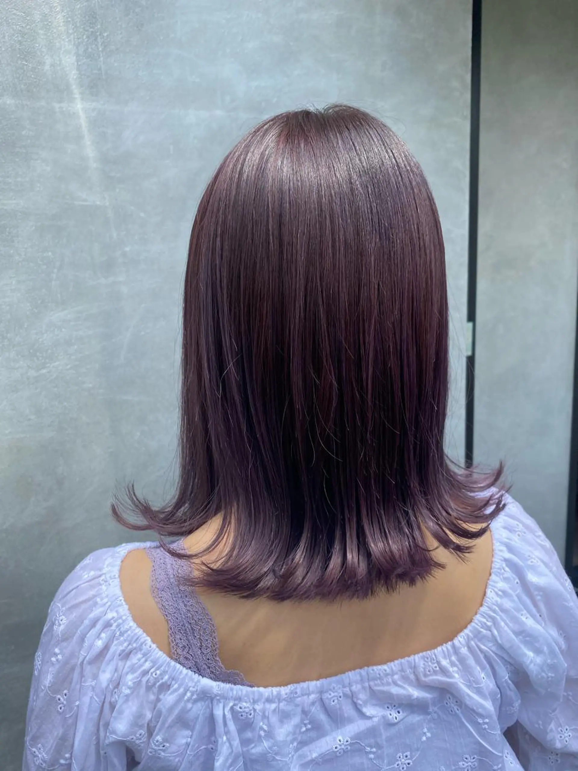 セミロング 丸山 明日香のヘアスタイル
