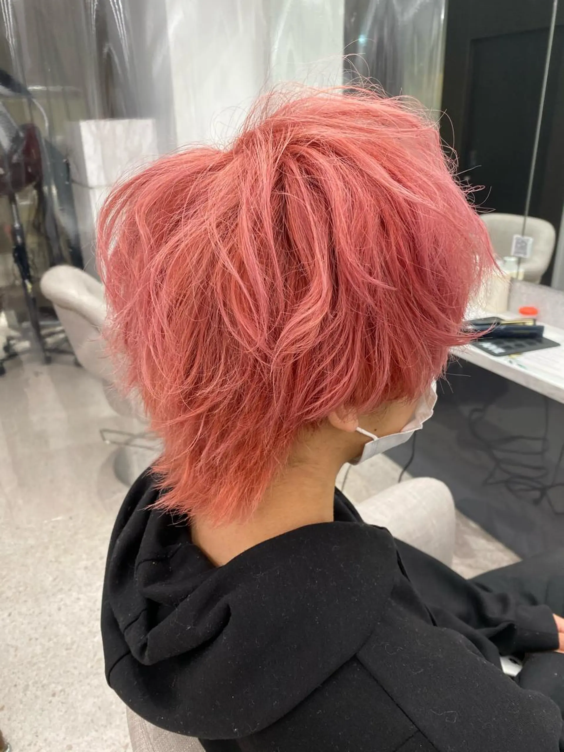 ショート カラー パーマ ヘアアレンジ メンズ キッズ ネイル マツエク・マツパ ヘアカラー トリートメント 京都レイヤーカット/ 縮毛矯正/羽柴りくのヘアスタイル