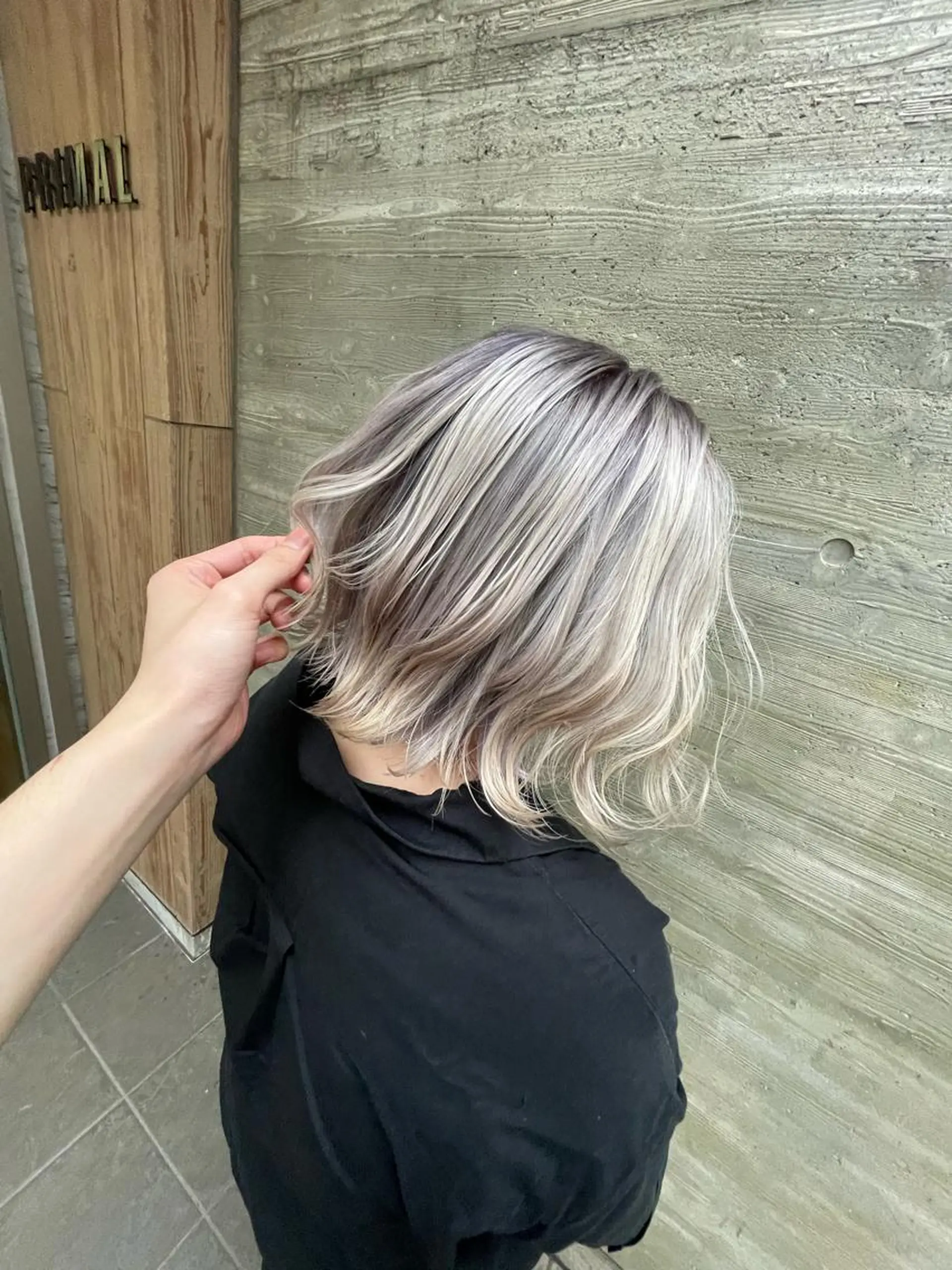 ショート カラー カット ヘアカラー トリートメント オージュアソムリエ DAIKI⭐️のヘアスタイル