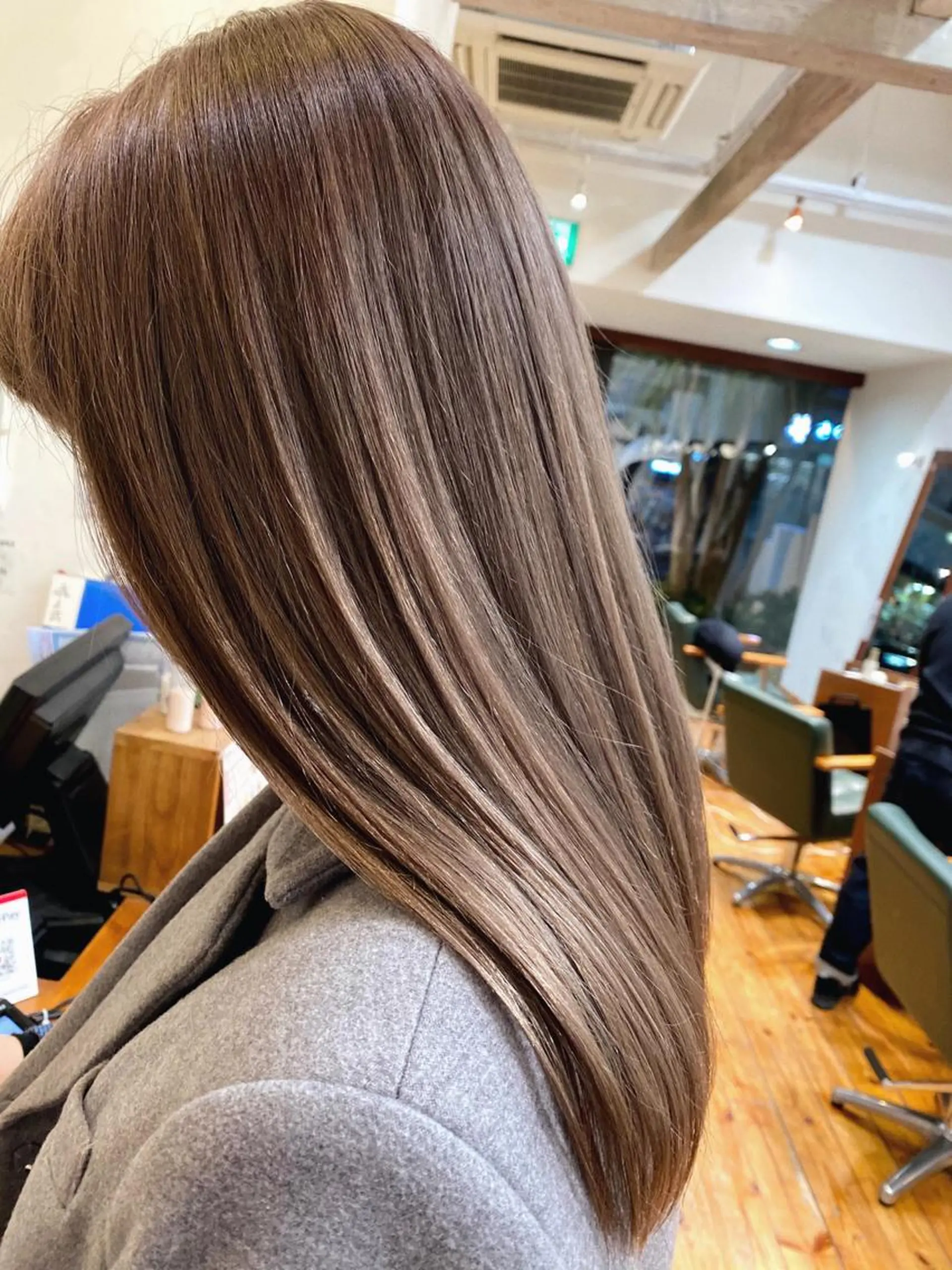 セミロング カラー グレージュ メンズカット特化柏駅 徒歩3分LOUのヘアスタイル