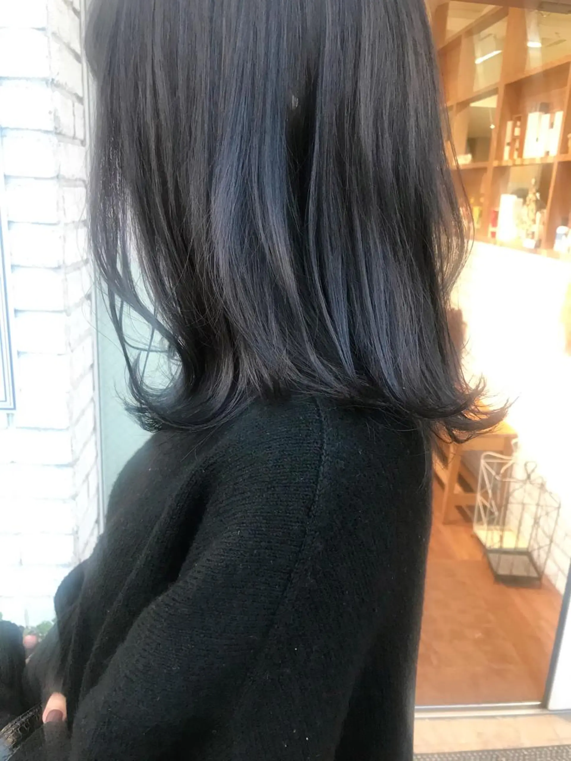 ミディアム カラー 黒髪 ブルーカラー ヘアカラー トリートメント * 透明感カラー c h i h o *のヘアスタイル