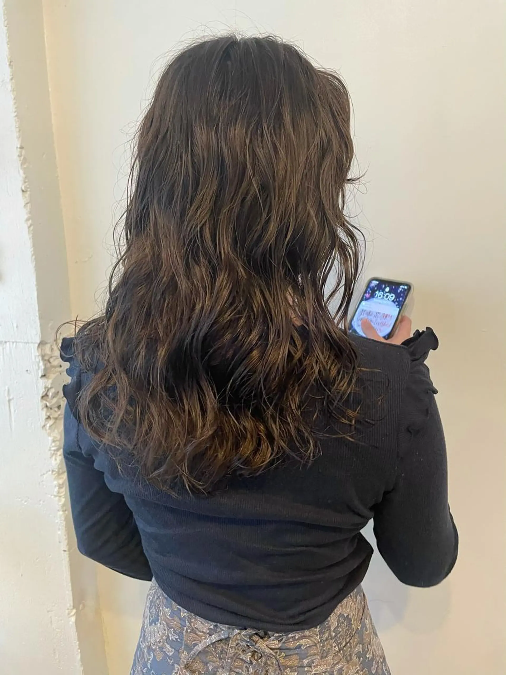 セミロング パーマ 安藤 佑衣のヘアスタイル