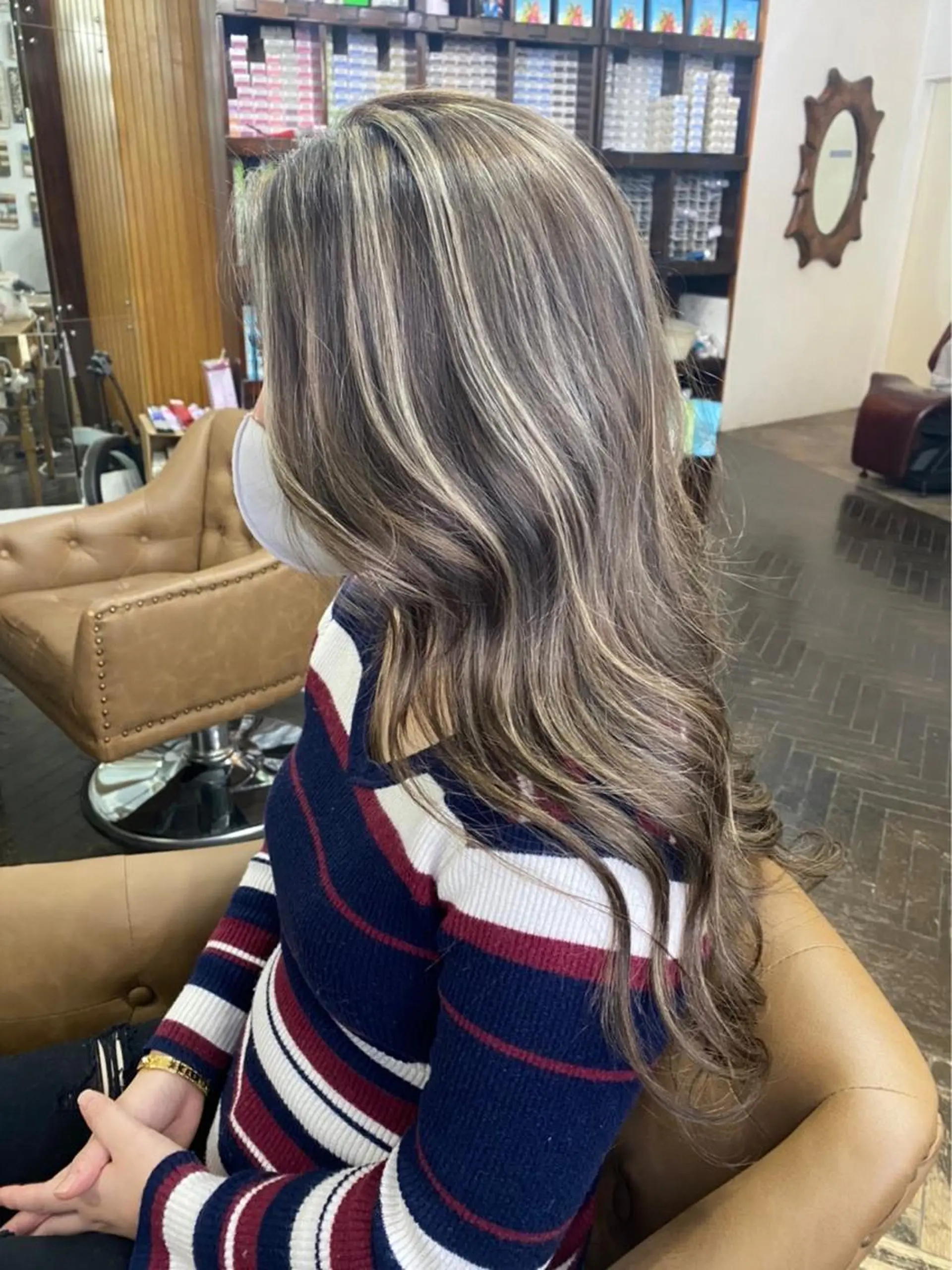 ロング カラー ブリーチ ダブルカラー グレージュ ハイライトカラー ハイトーンカラー ヘアカラー トリートメント 💖ハイライト/ハイ トーン💖MIKIのヘアスタイル