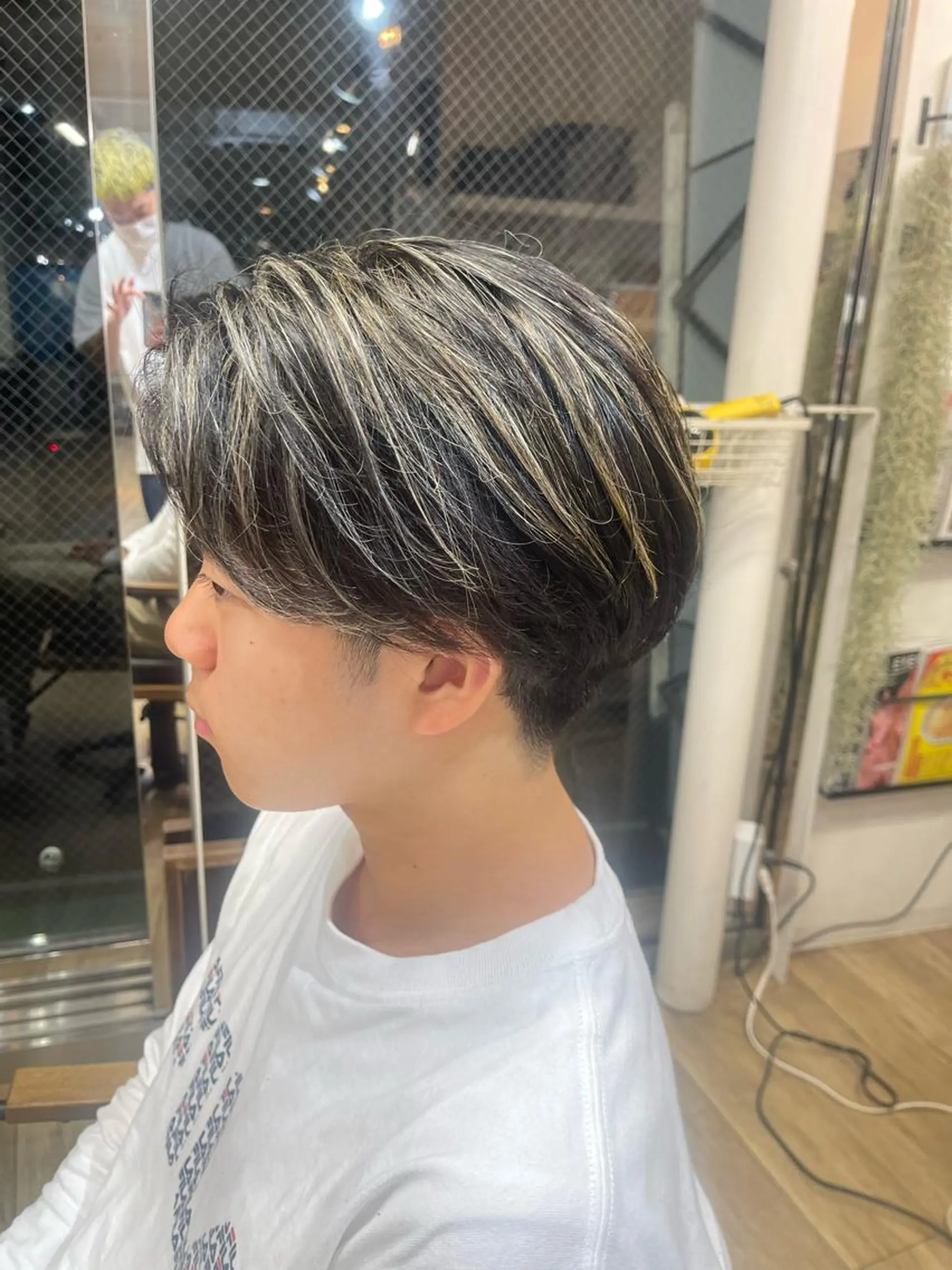 カラー 四ッ井 翔のヘアスタイル