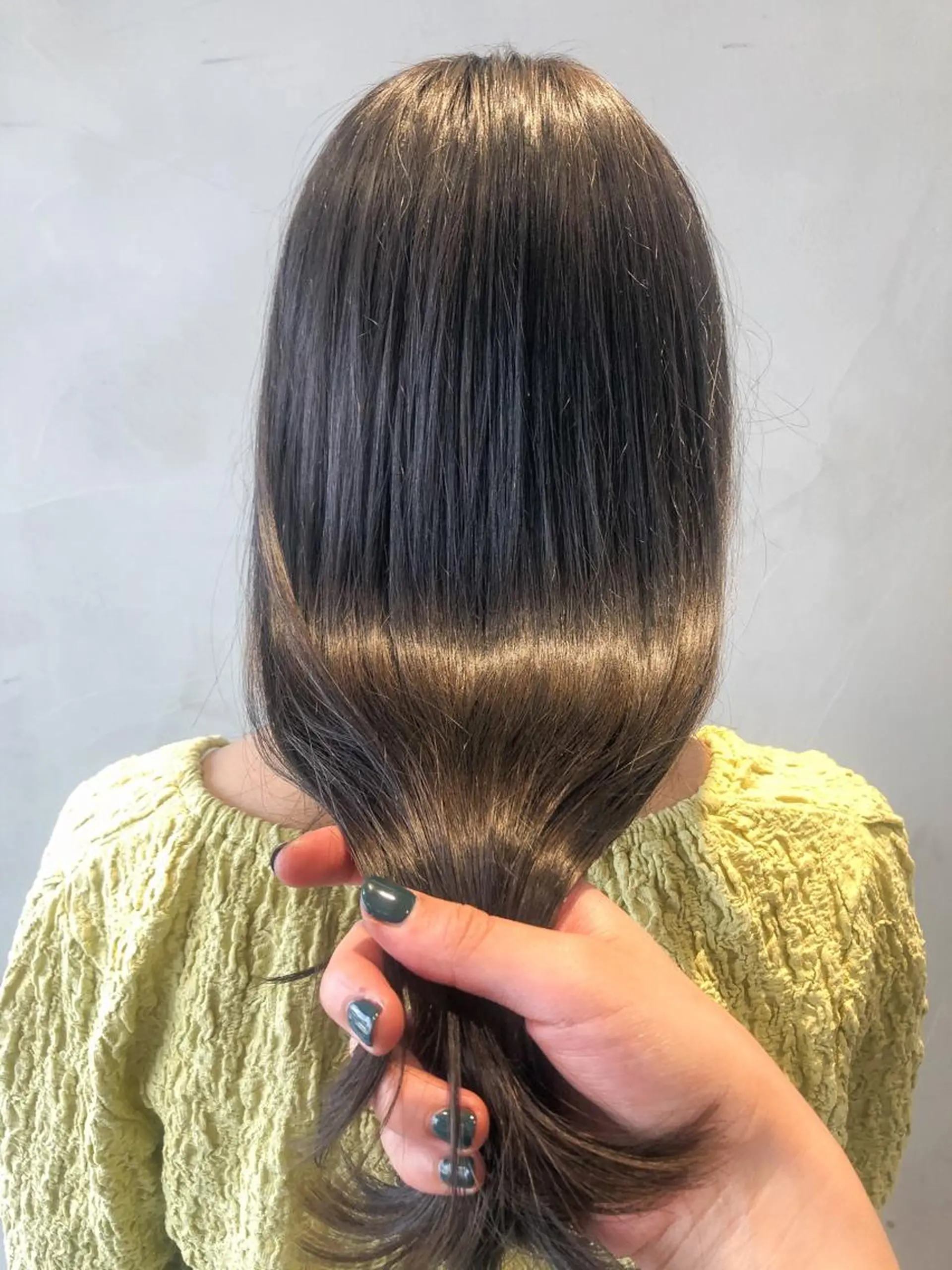 セミロング カラー 圧倒的透明感カラー nana🦕のヘアスタイル