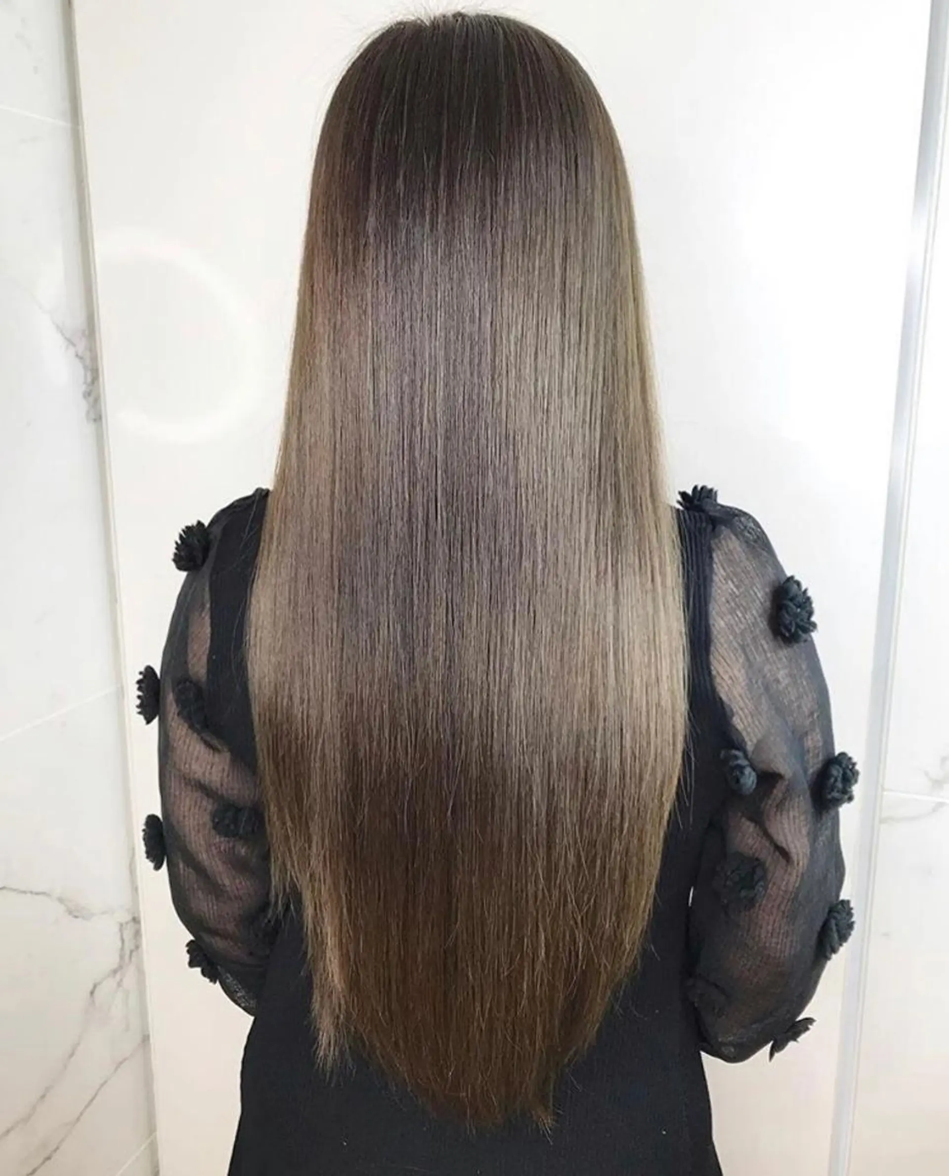 ロング カラー トリートメント 縮毛矯正 トリートメント AVANCE emiのヘアスタイル