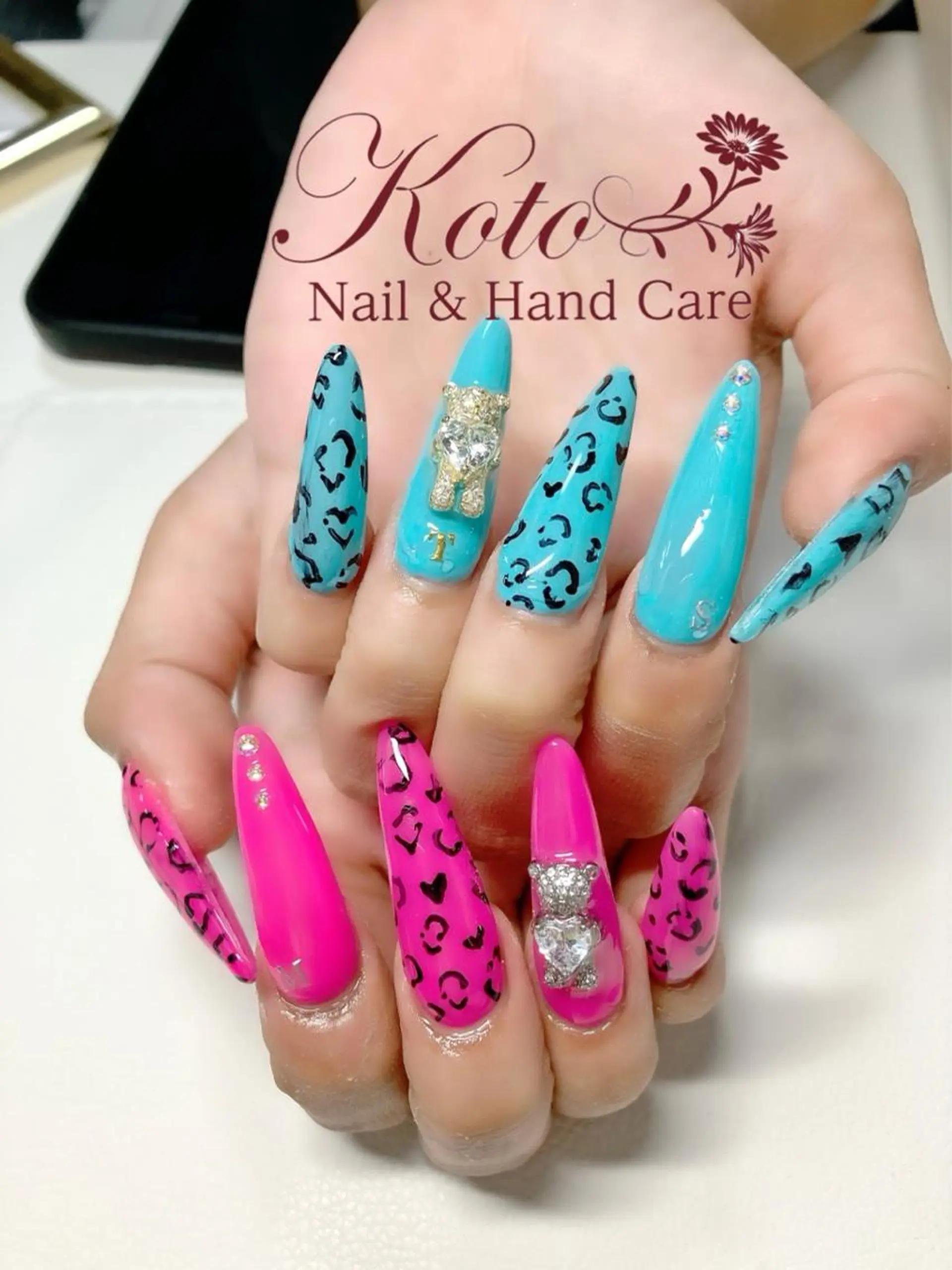 ネイル 長さ出し フットネイル フレンチネイル ジェルネイル ラメ(グリッター) Risa ネイルサロンKOTOのネイルデザイン