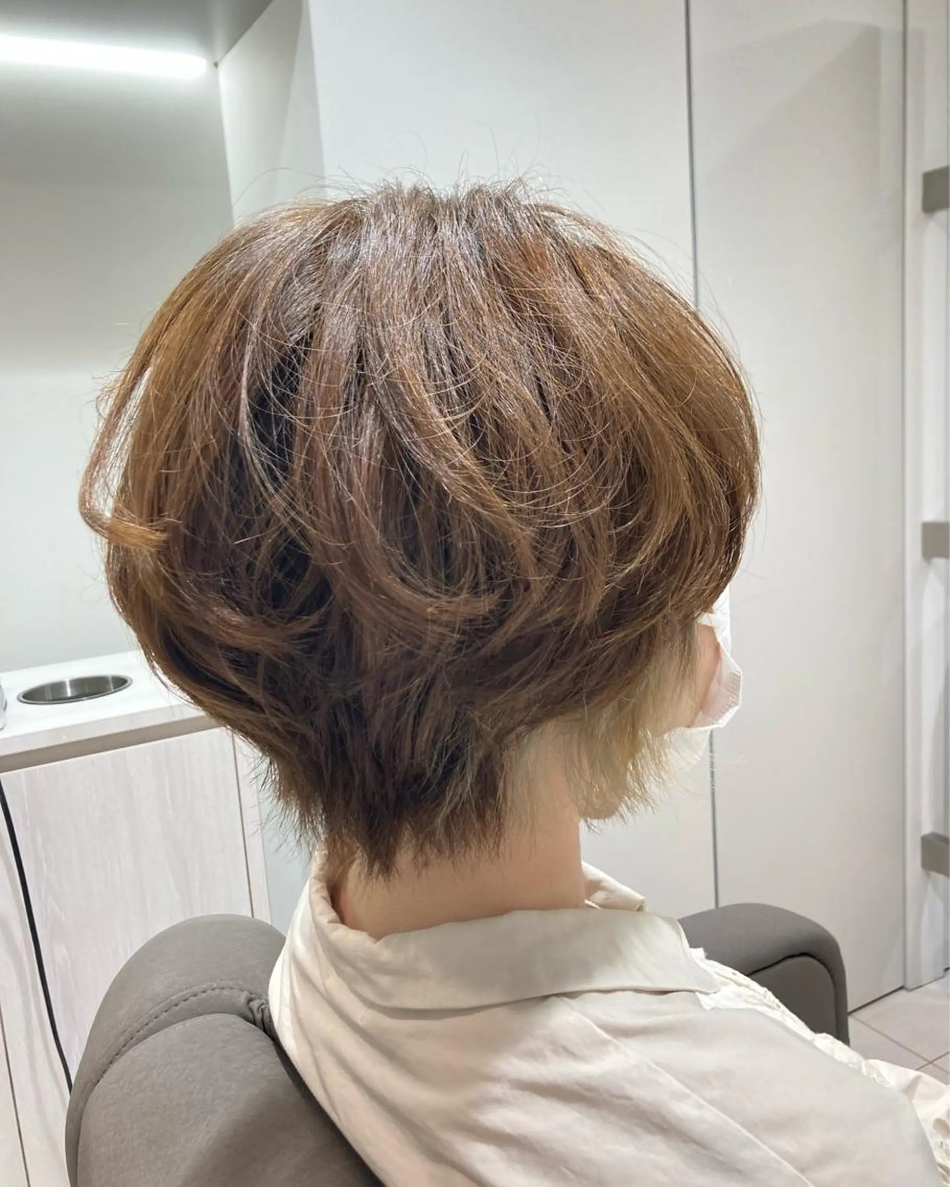 ショート 白土 さくらのヘアスタイル