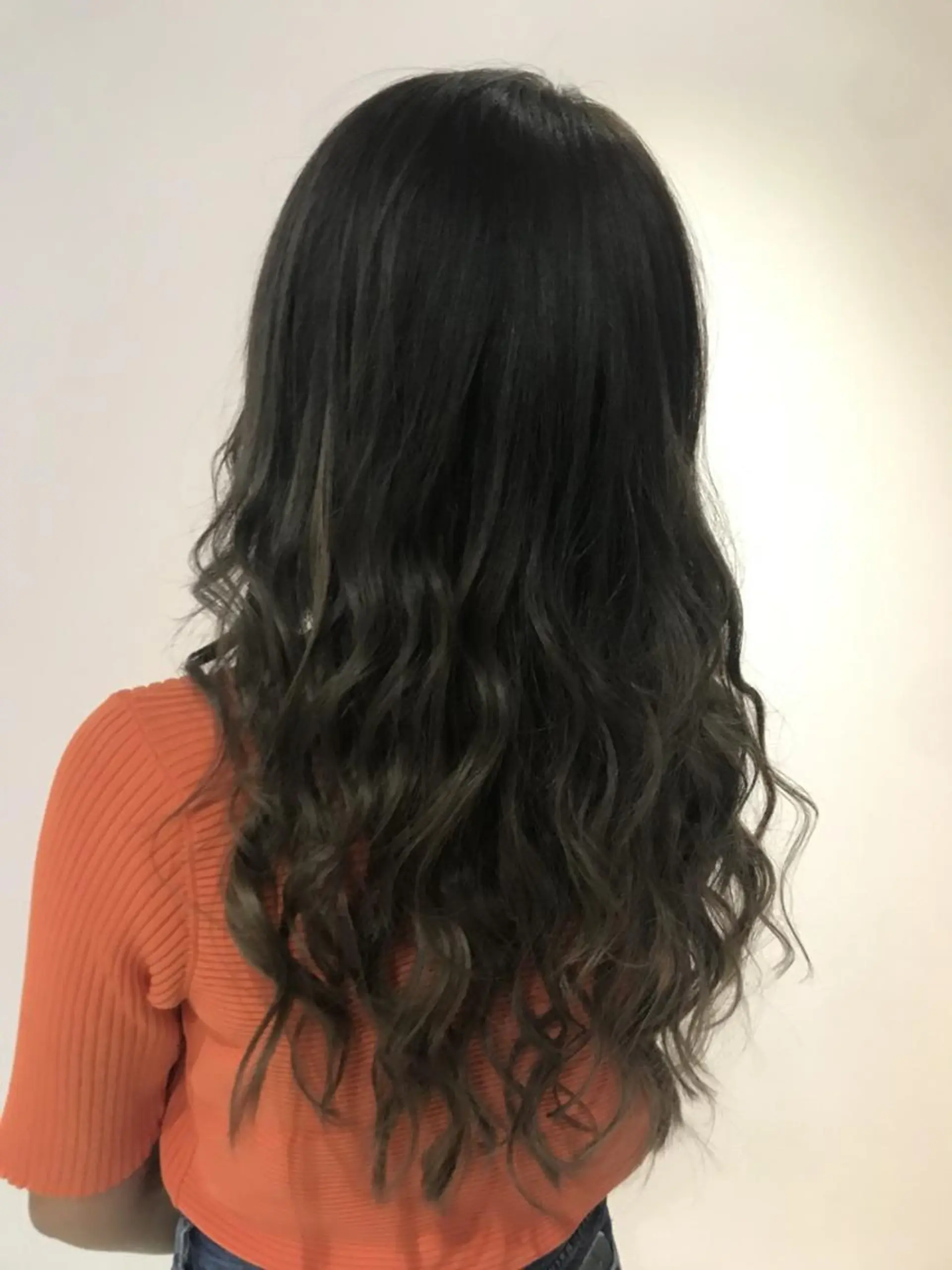 ロング カラー パーマ ヘアアレンジ Device ディバイスのヘアスタイル