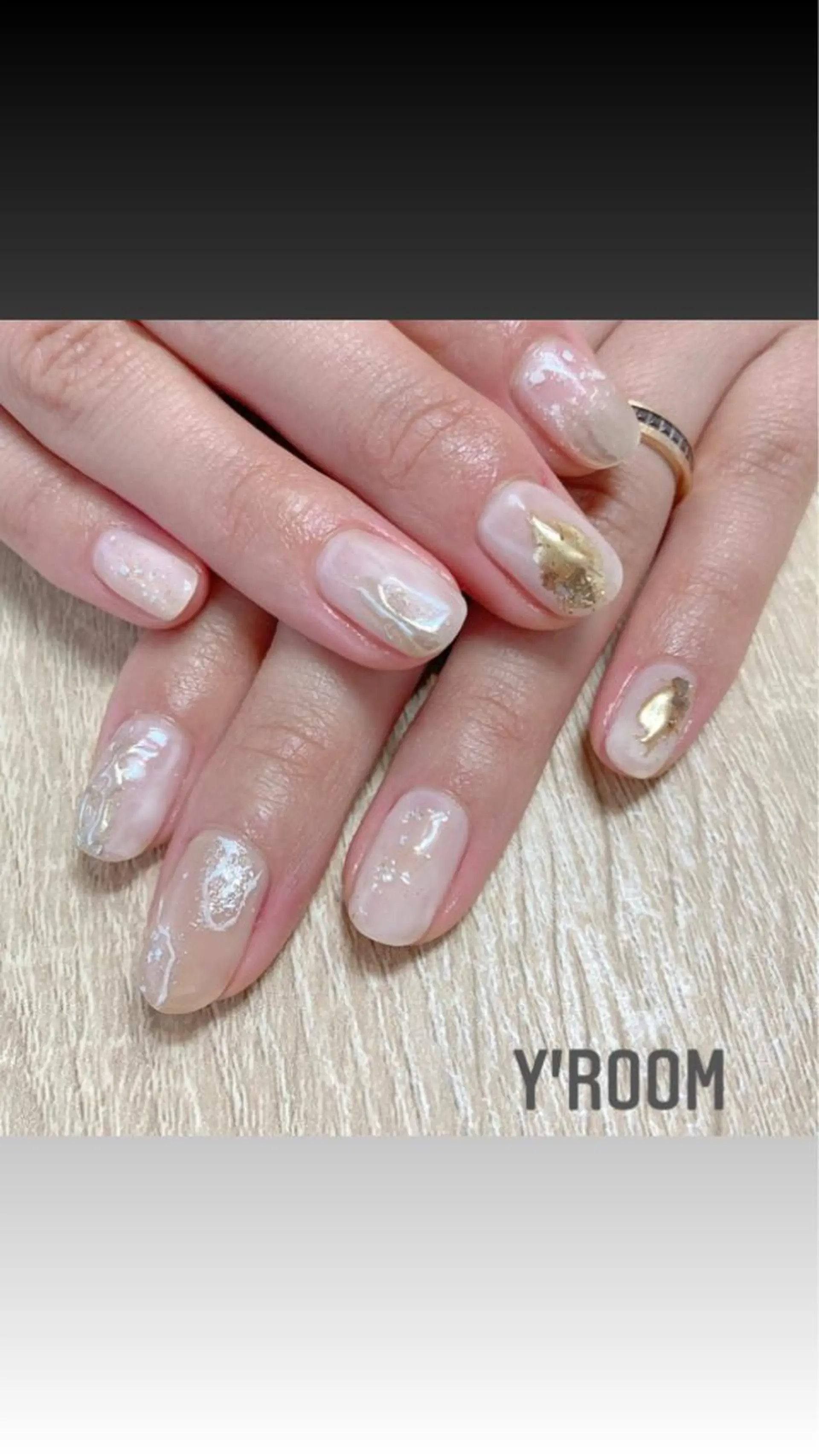 ネイル オーロラネイル フラッシュネイル フットネイル ジェルネイル 氷ネイル・うるうるネイル YUKA （ネイリスト）のネイルデザイン