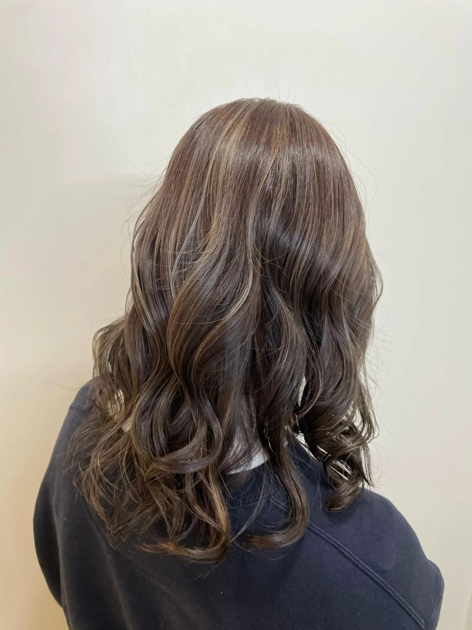 カラー 小濵 美月のヘアスタイル