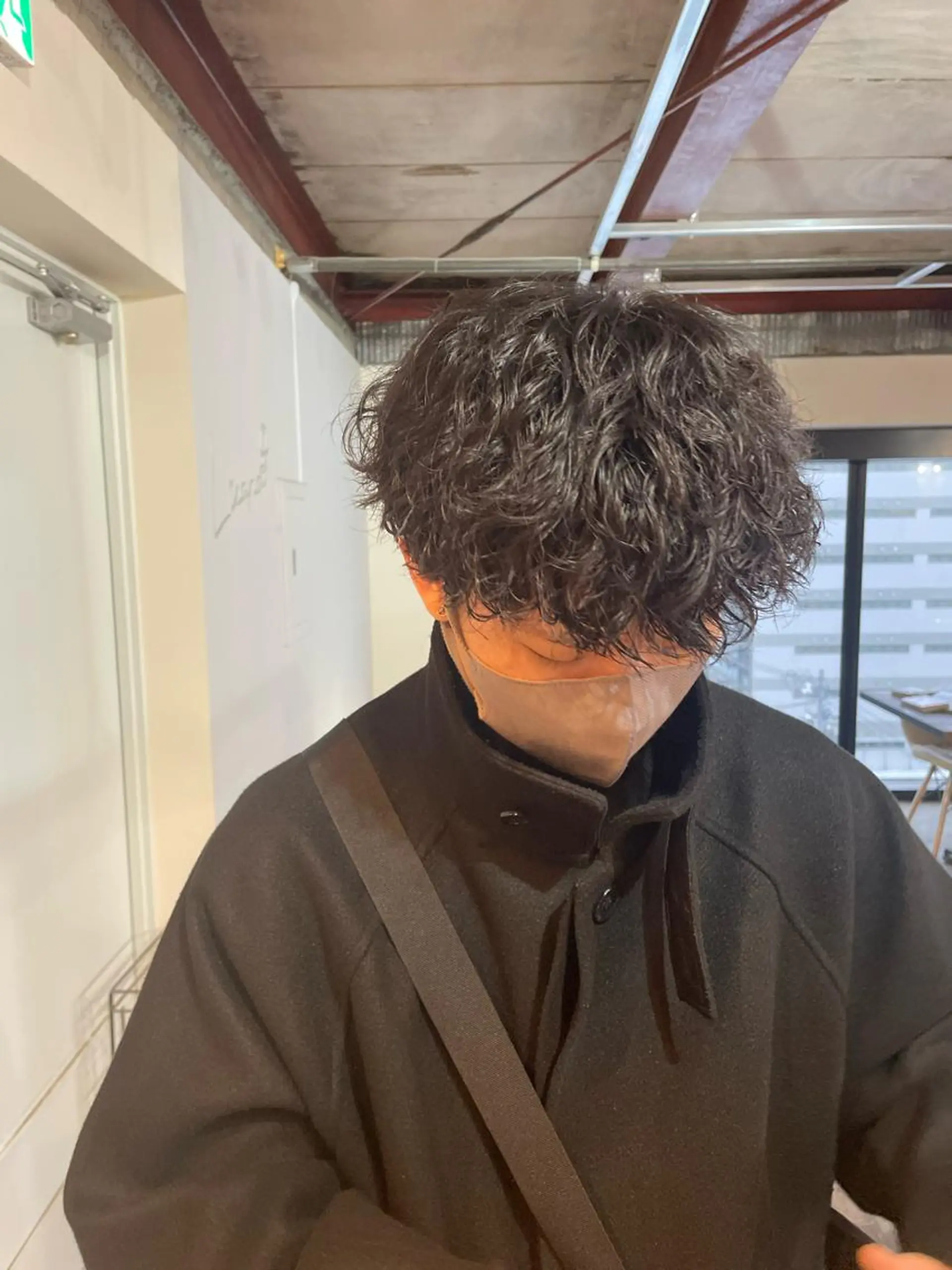 パーマ La fith hair ray 札幌店所属・顔まわり/W カラー/リョウのヘアスタイル