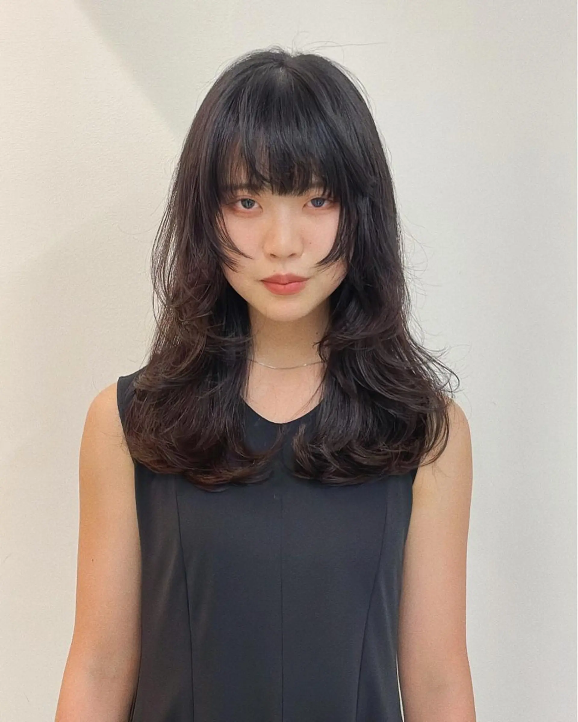 セミロング カラー ブリーチ ケアブリーチ 透明感カラー デザインカラー グラデーションカラー GO TODAY シェアサロン Flos店所属・耳つぼジュエリー 👂🏻🌸ayaのエステ・リラクイメージ