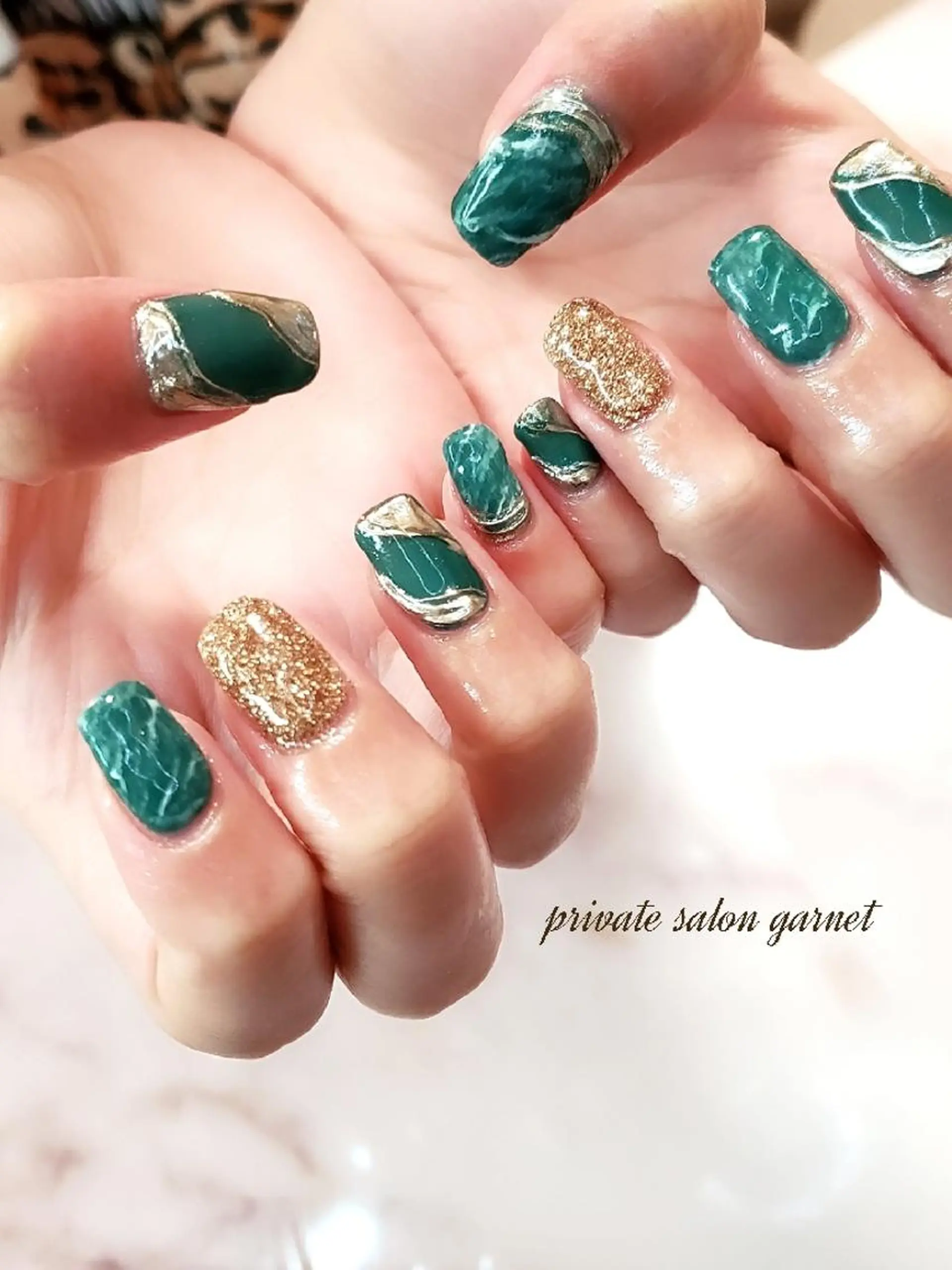 ネイル ラメ(グリッター) ミラーネイル ニュアンスネイル ハンドネイル Garnet nailのネイルデザイン