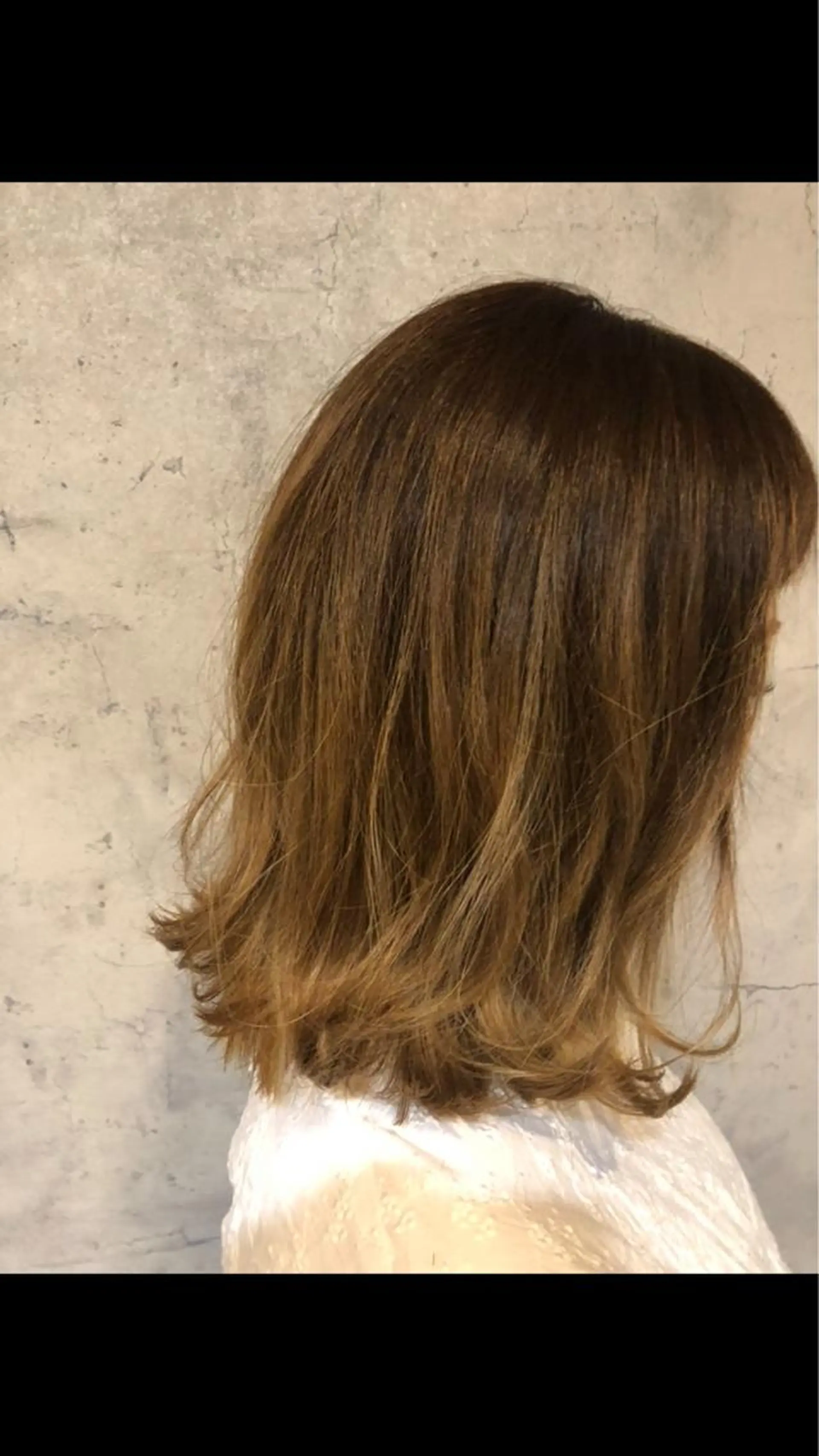 ミディアム カラー 髪質改善&ブリーチ 伊勢 祐一郎のヘアスタイル