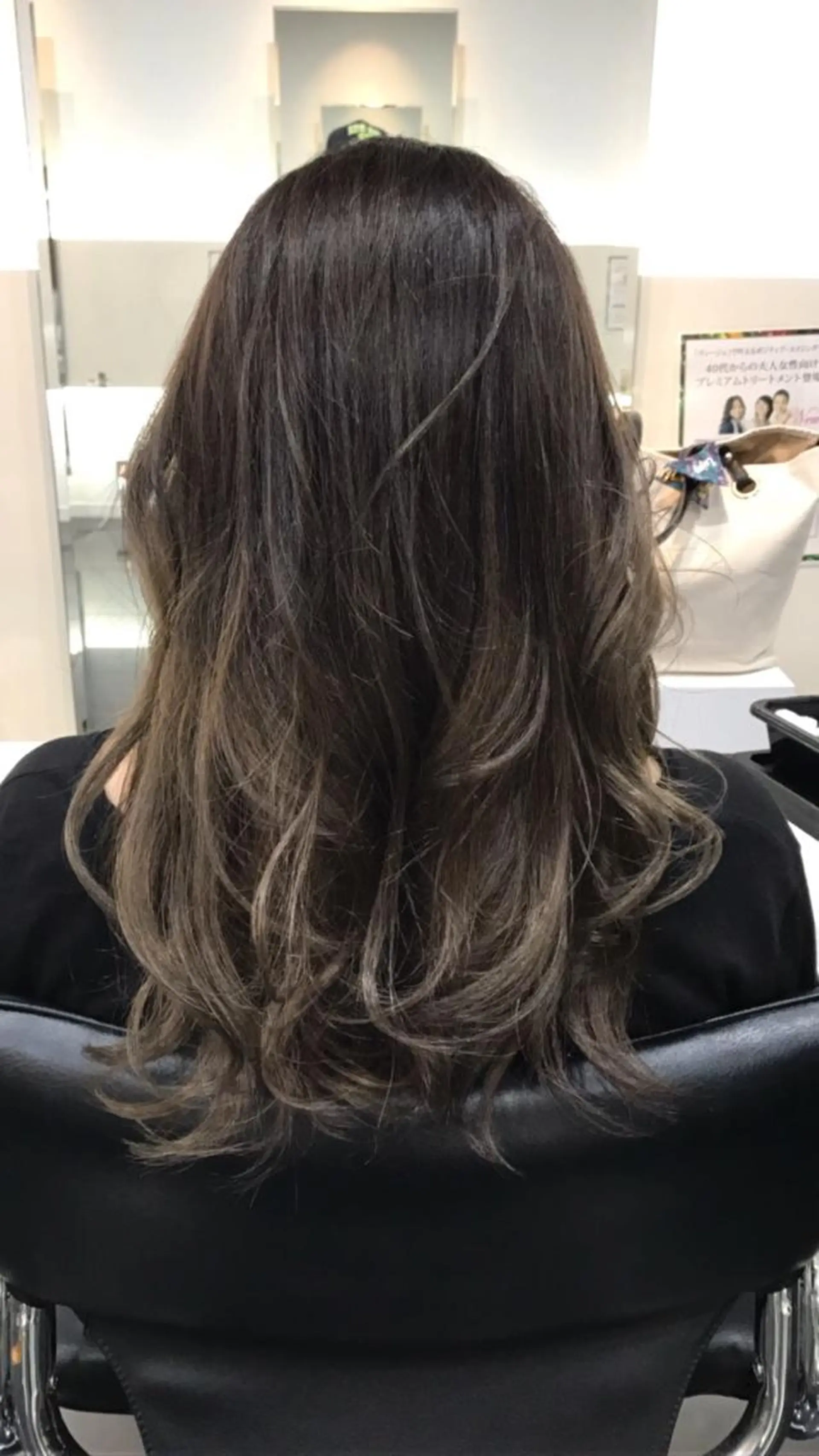 ロング カラー 関口 友行のヘアスタイル