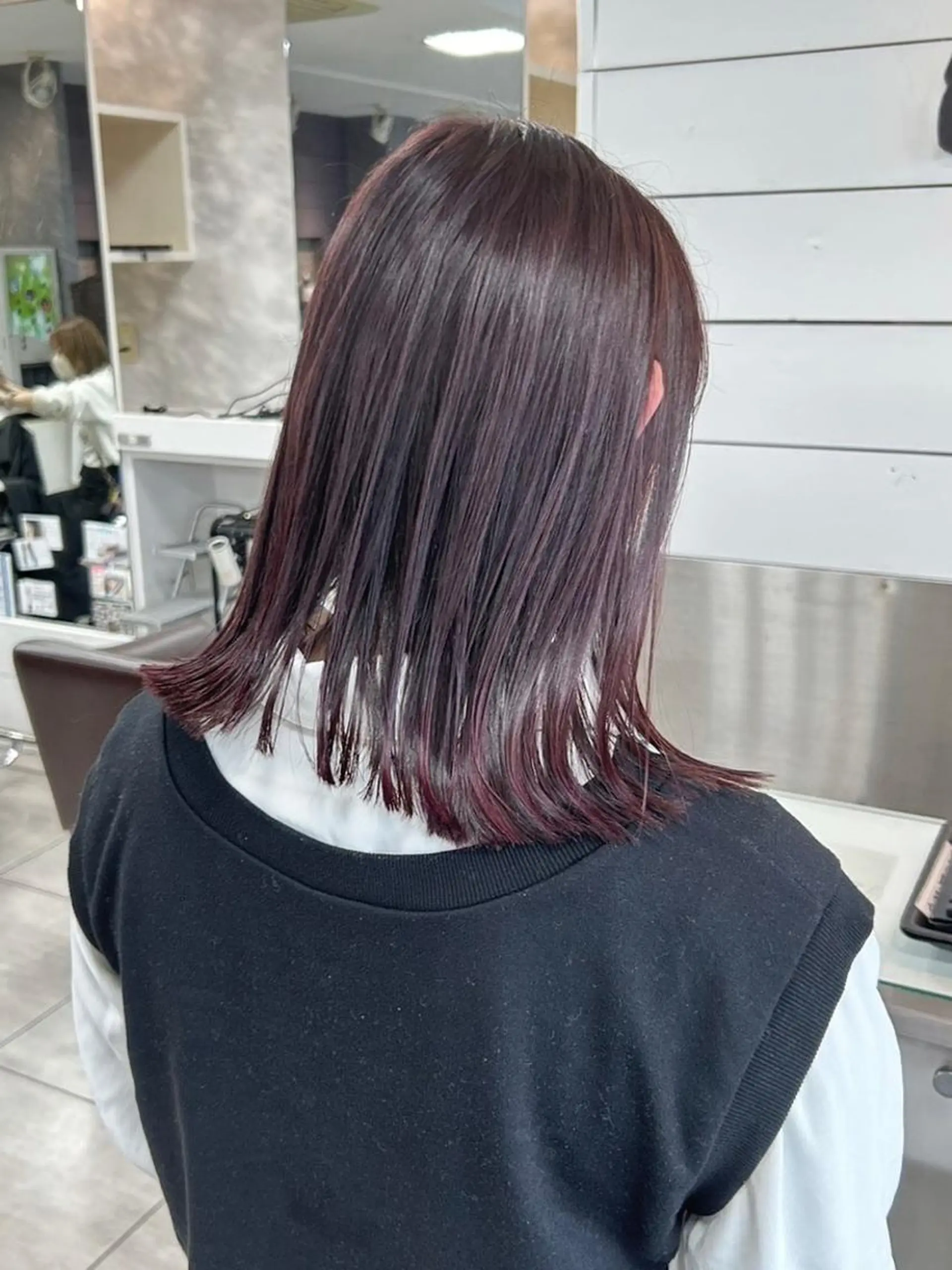 ミディアム パープルカラー カット ヘアカラー 🫧艶髪カラー🫧 森本くるみのヘアスタイル