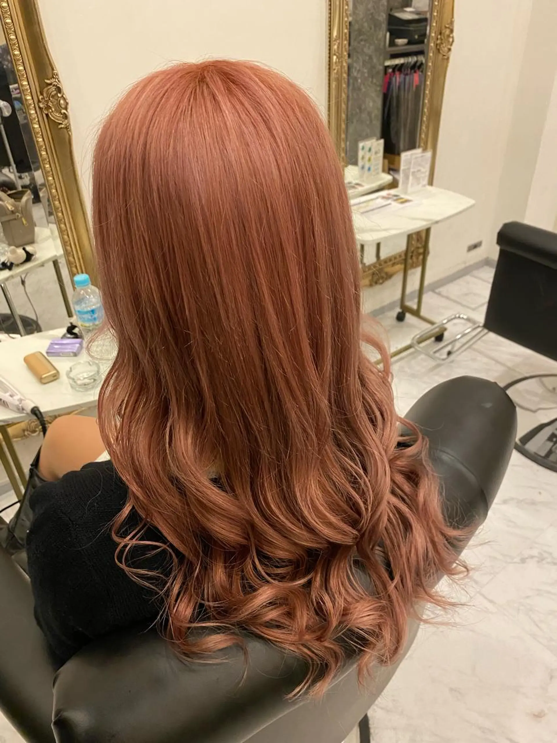 ロング カラー ケアブリーチ&シール エクステの店和田翔莉のヘアスタイル