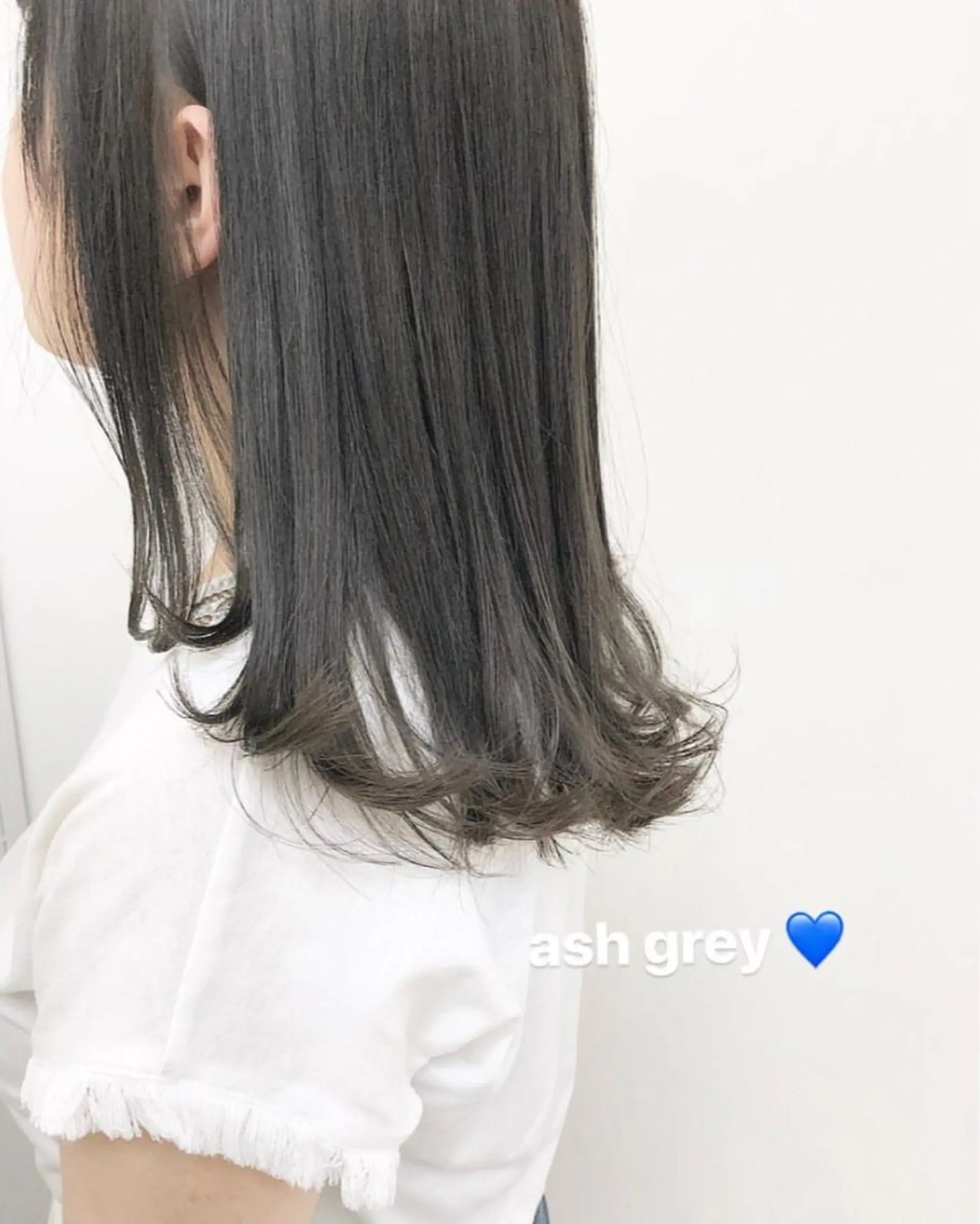 セミロング カラー 透明感カラー ヘアカラー トリートメント autre所属・大久保 ひでなりのヘアスタイル