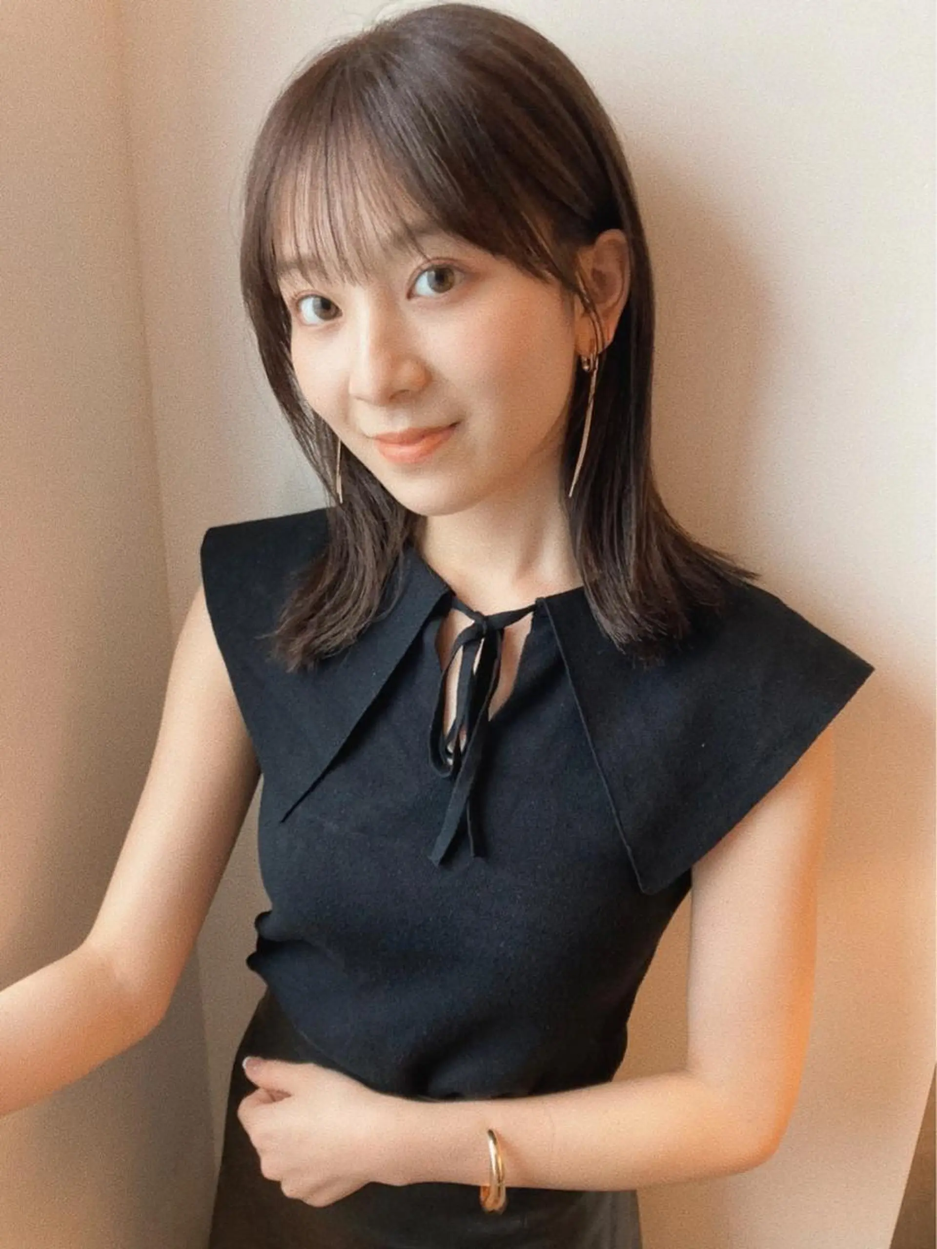 ミディアム カラー グレージュ 長井 徹行のヘアスタイル