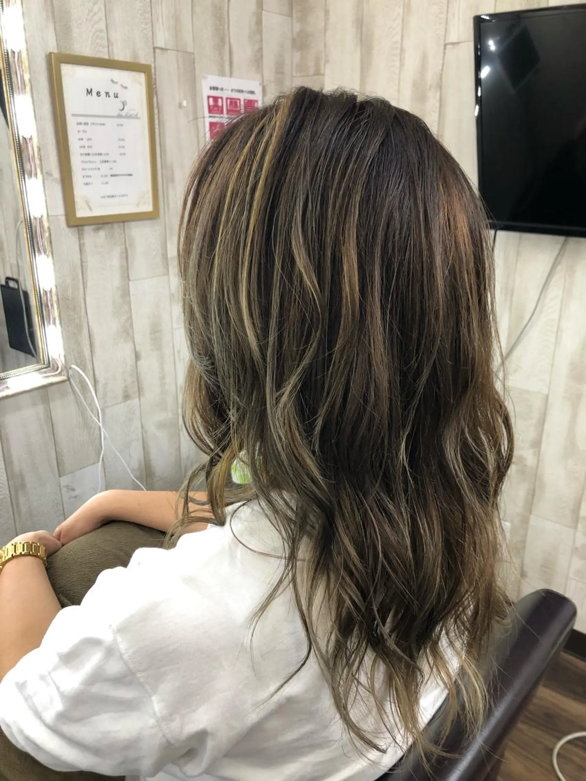 ロング カラー ハイライトカラー ハイライト ヘアカラー モリナガ ヒトミのヘアスタイル