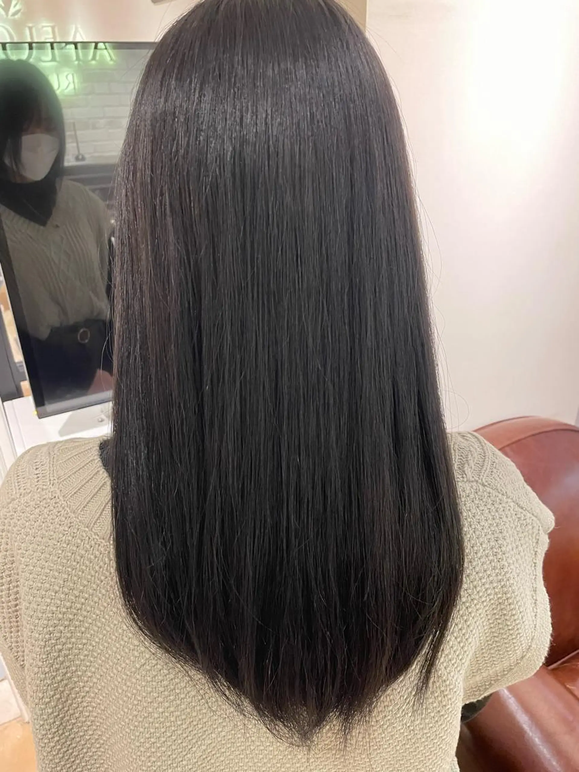 セミロング くびれヘア 髪質改善 縮毛矯正 カット ヘアカラー トリートメント ヘッドスパ 前髪顔まわりカット 🌈中村海聖のヘアスタイル