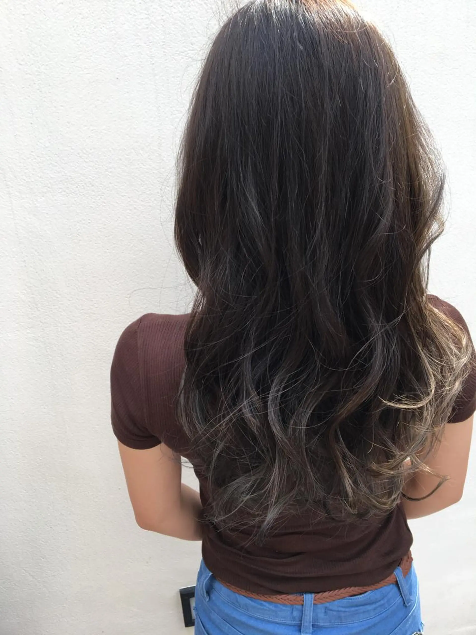 セミロング カラー THE DAY所属・AKI HASHIMOTOのヘアスタイル