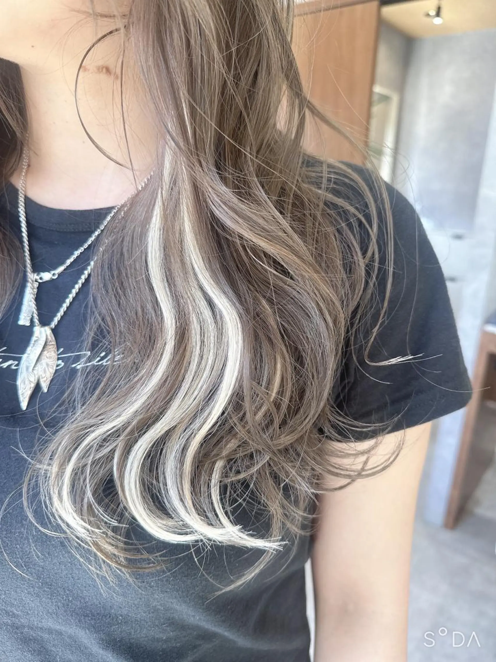 ロング カラー イヤリングカラー 🫧アレンジ･髪質 改善maica🫧のヘアスタイル