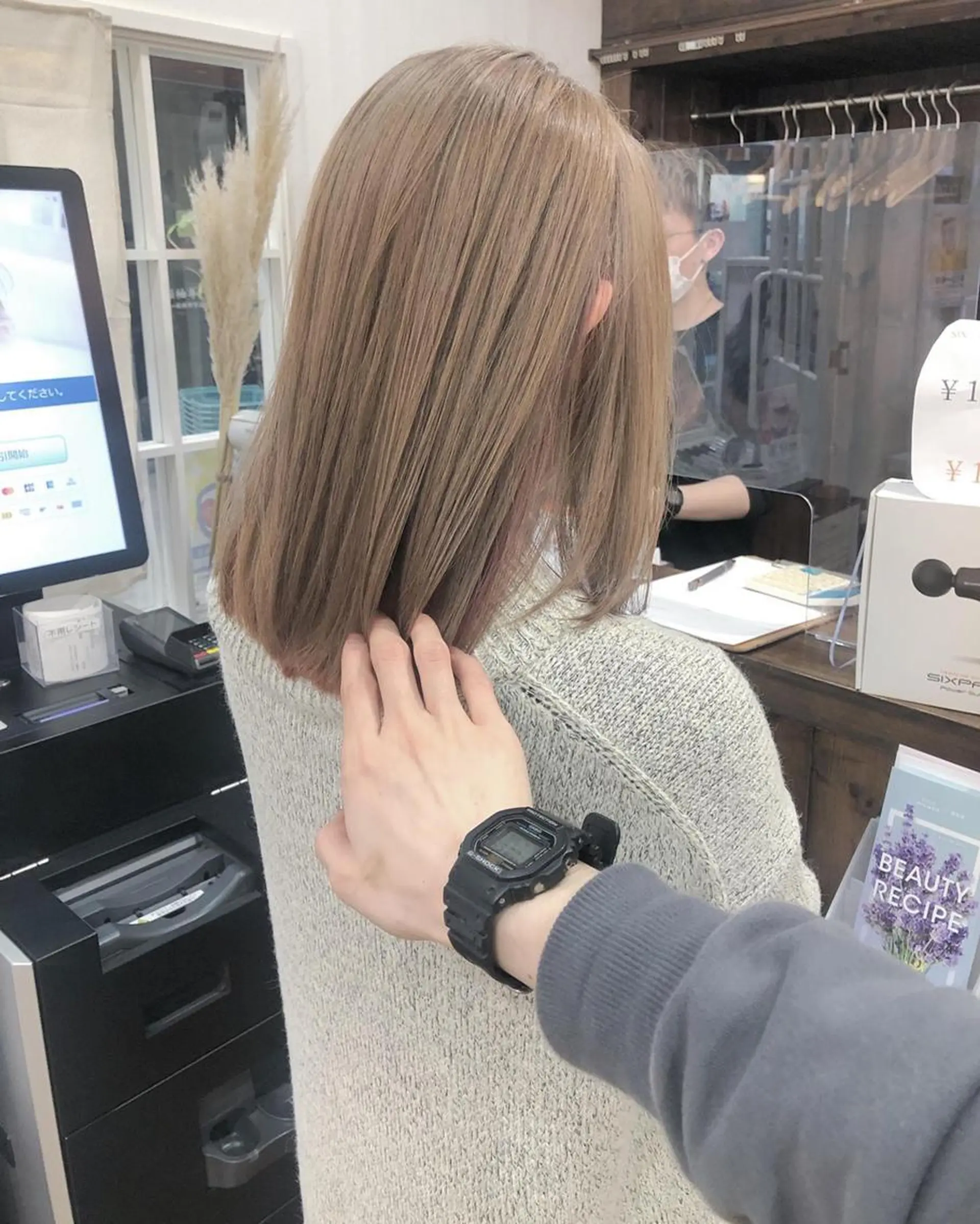 カラー アッシュ ブリーチ ダブルカラー グラデーションカラー グレージュ 🌈ハイトーン/ ワタル🌈のヘアスタイル