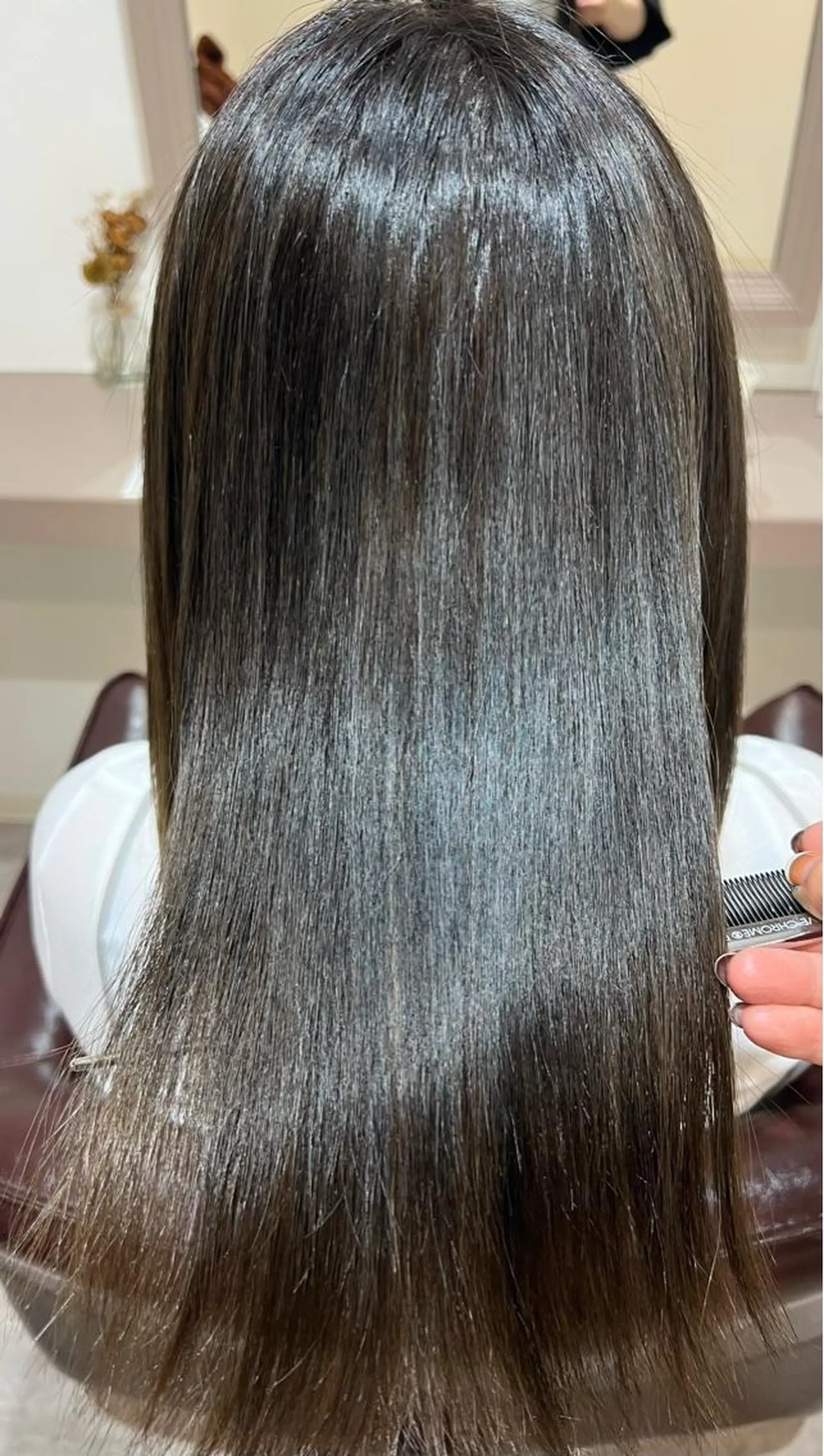 ミディアム カット ヘアカラー 縮毛矯正 井上 美春のヘアスタイル