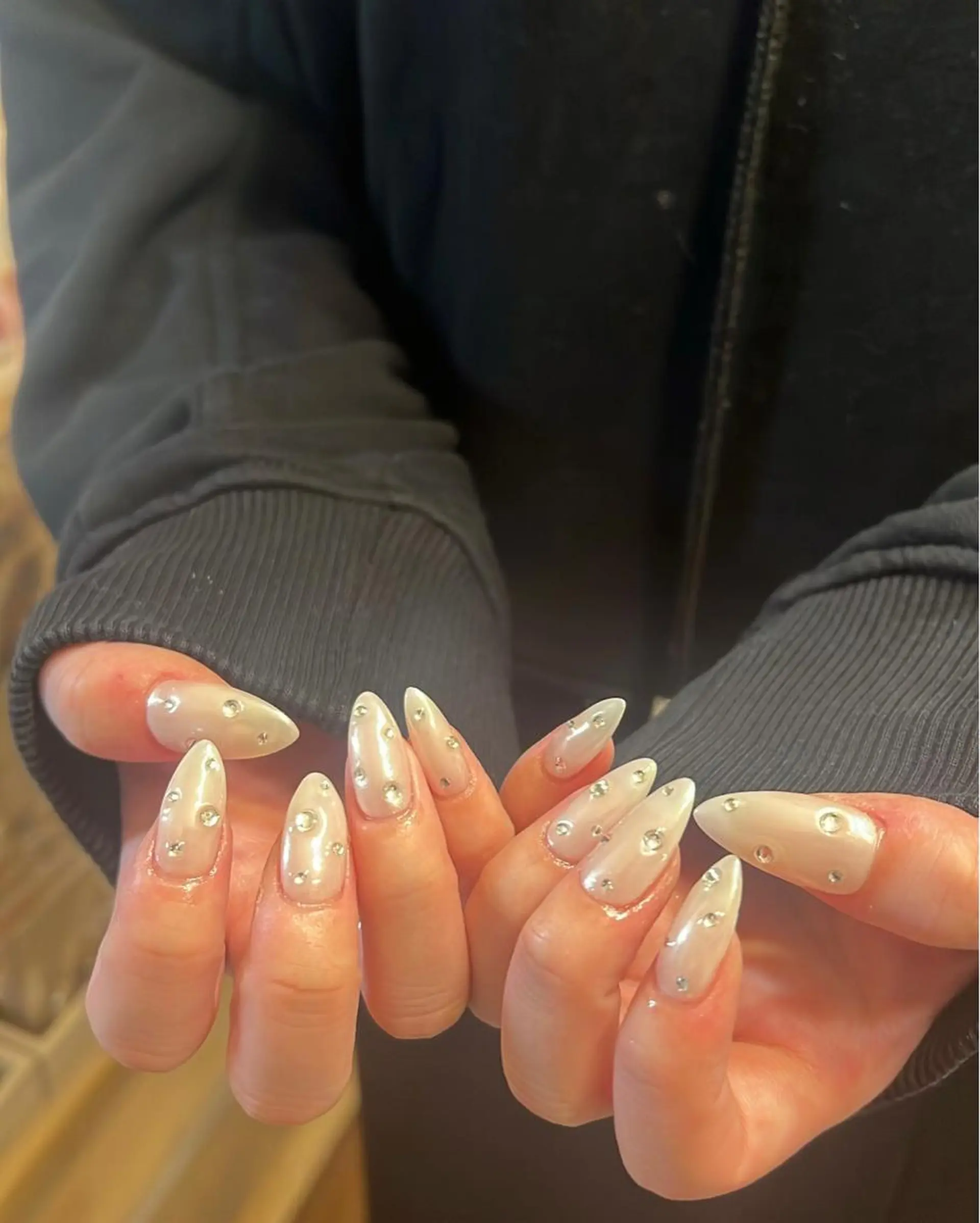 ネイル ハンドネイル フットネイル ハンドケア Nes.Nail所属・Miyagi Asamiのネイルデザイン