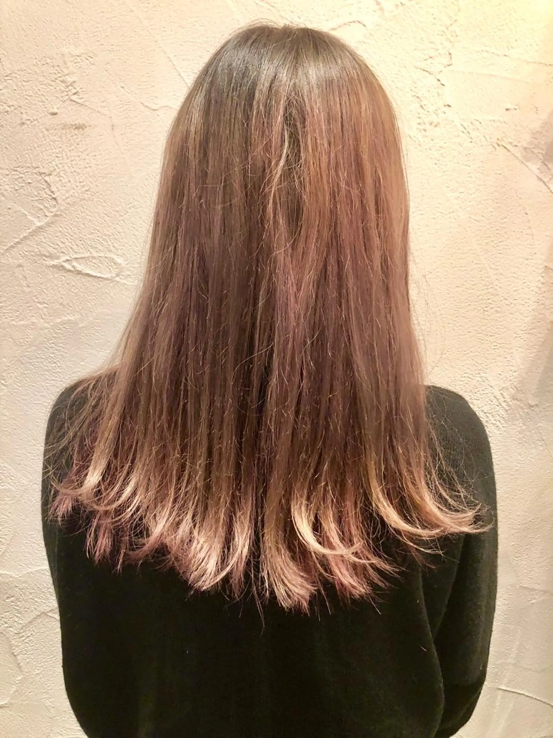 ミディアム カット ヘアカラー ナカオ ヤストシのヘアスタイル