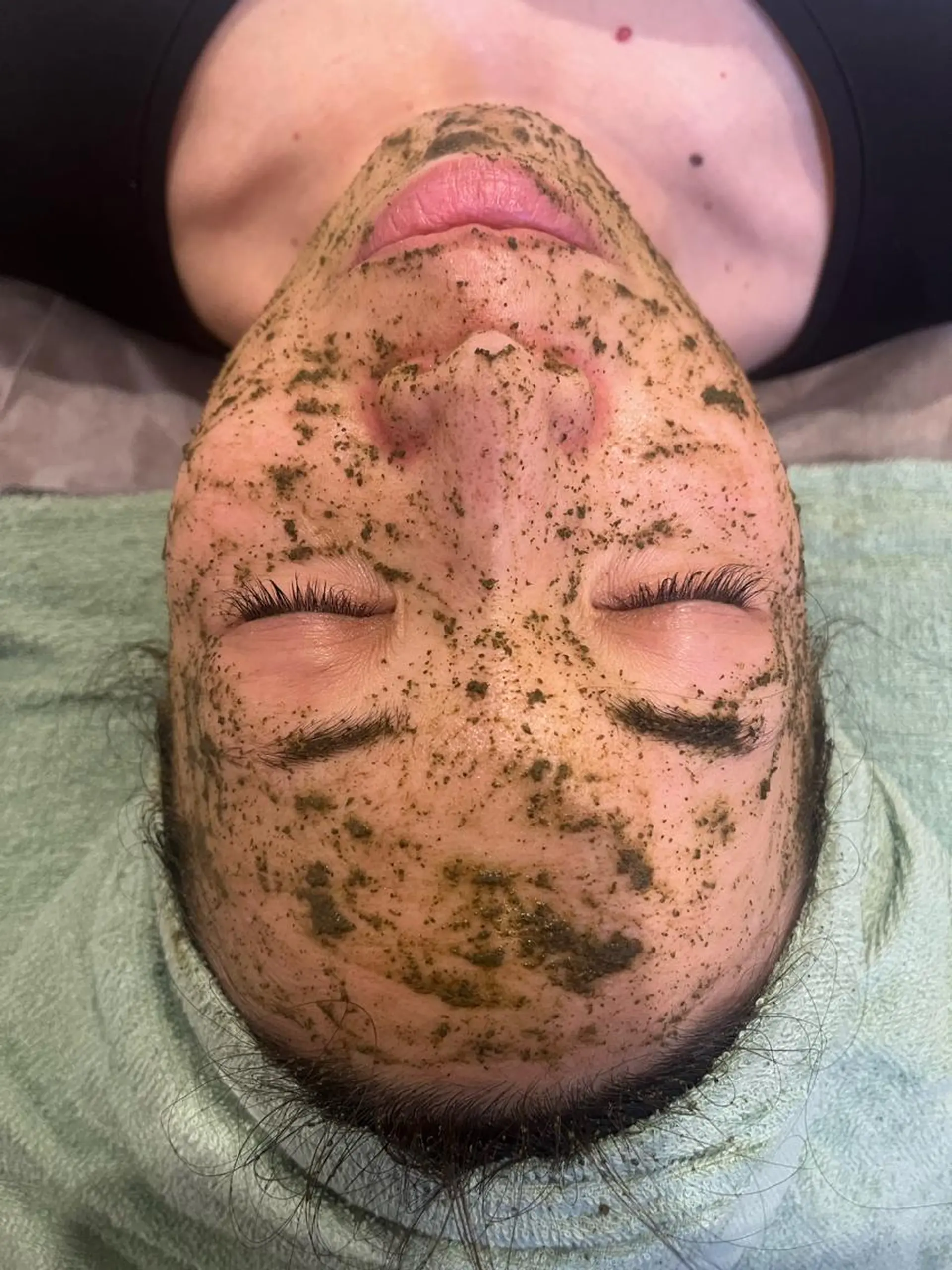 ビューティーサロンフェザー所属・浦 featherの眉毛・アイブロウイメージ