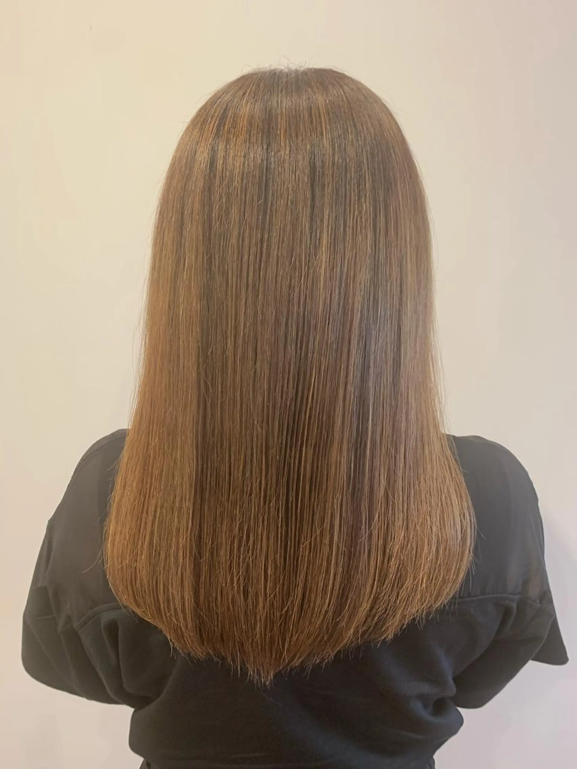 セミロング カラー カット ヘアカラー トリートメント 多田 彩香のヘアスタイル