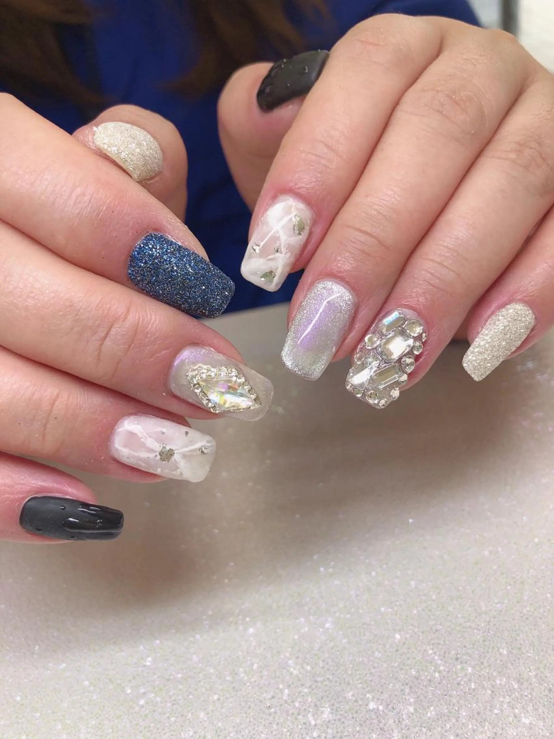 ネイル Flowerネイルサロン所属・. yukiのネイルデザイン