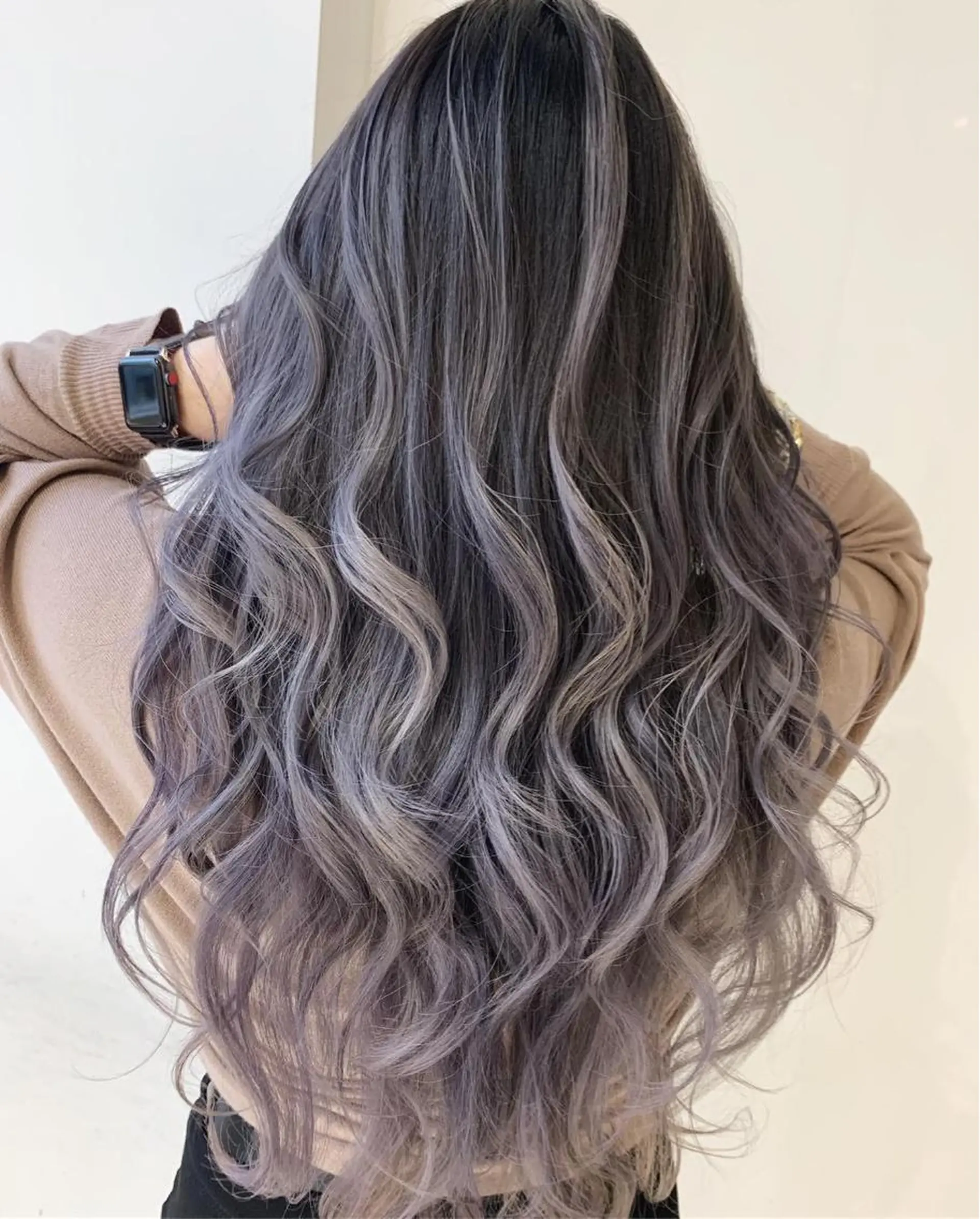 ロング カラー パーマ ヘアアレンジ 【公式】amble luxe池袋東口🩷のヘアスタイル