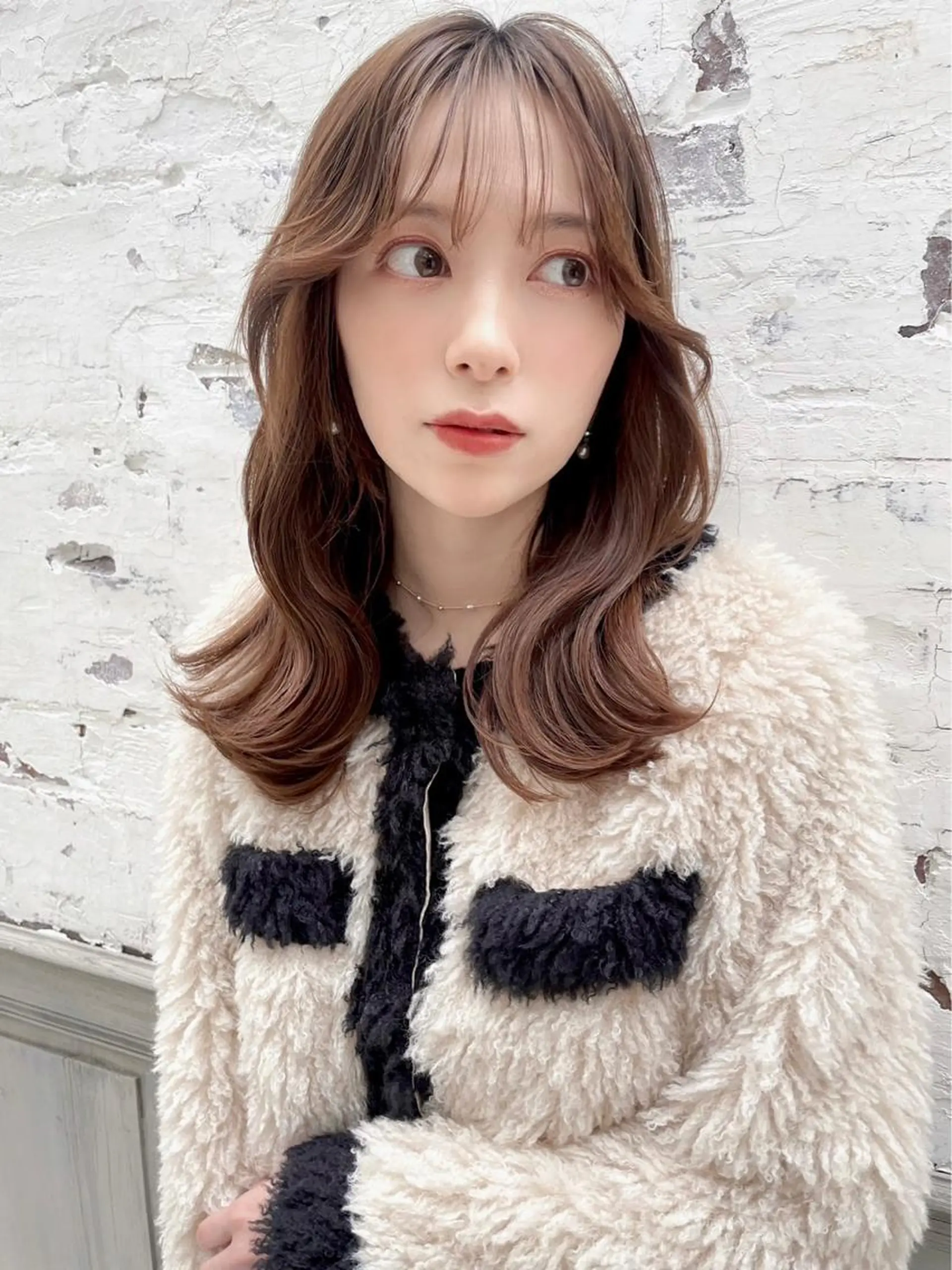 ミディアム カラー ヘアアレンジ カット ヘアカラー トリートメント レイヤーカット、 大人可愛い　中村美羅のヘアスタイル