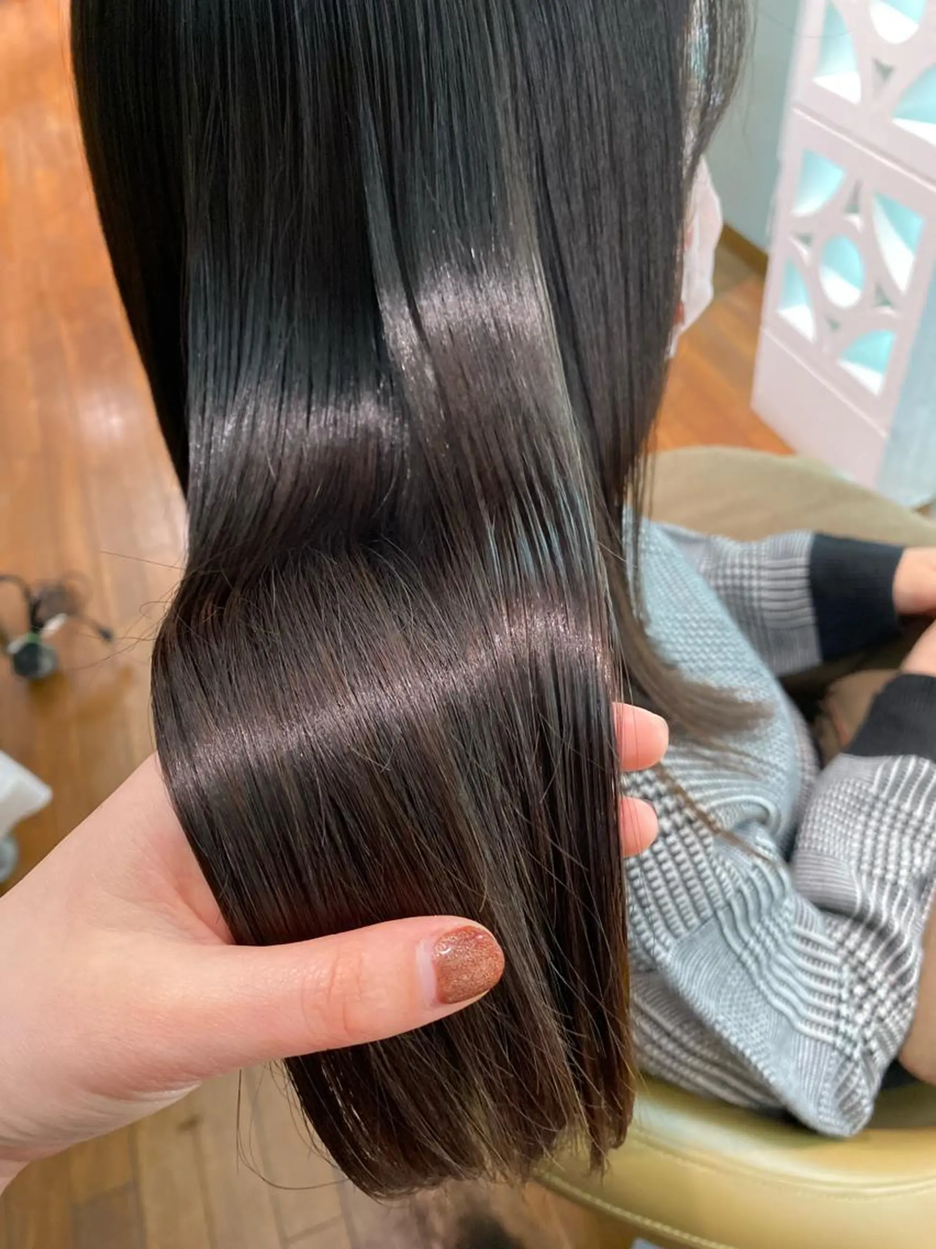 セミロング カラー ANY mikuのヘアスタイル