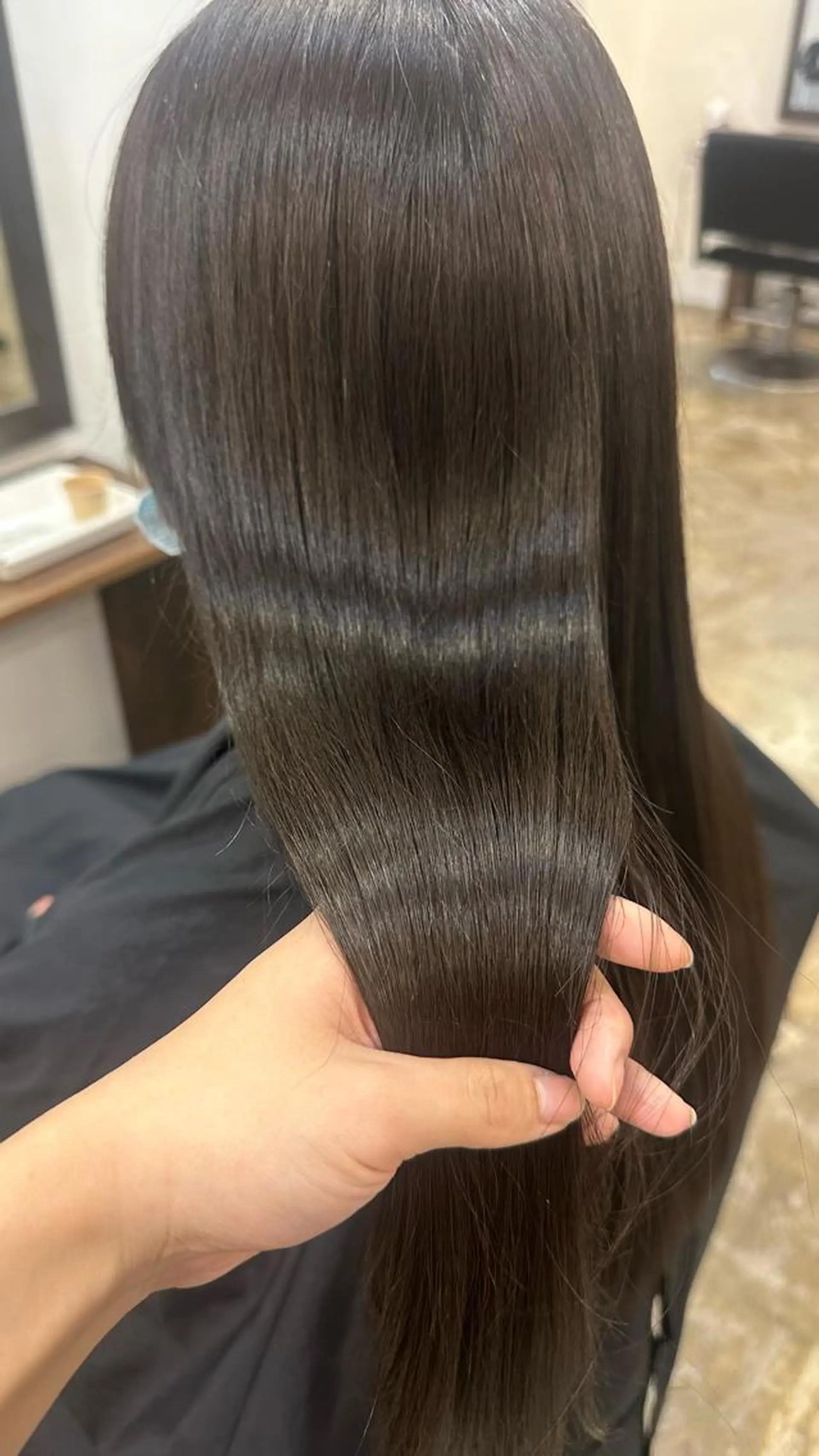 セミロング カット ヘアカラー トリートメント オリーブカラー 長谷川のヘアスタイル