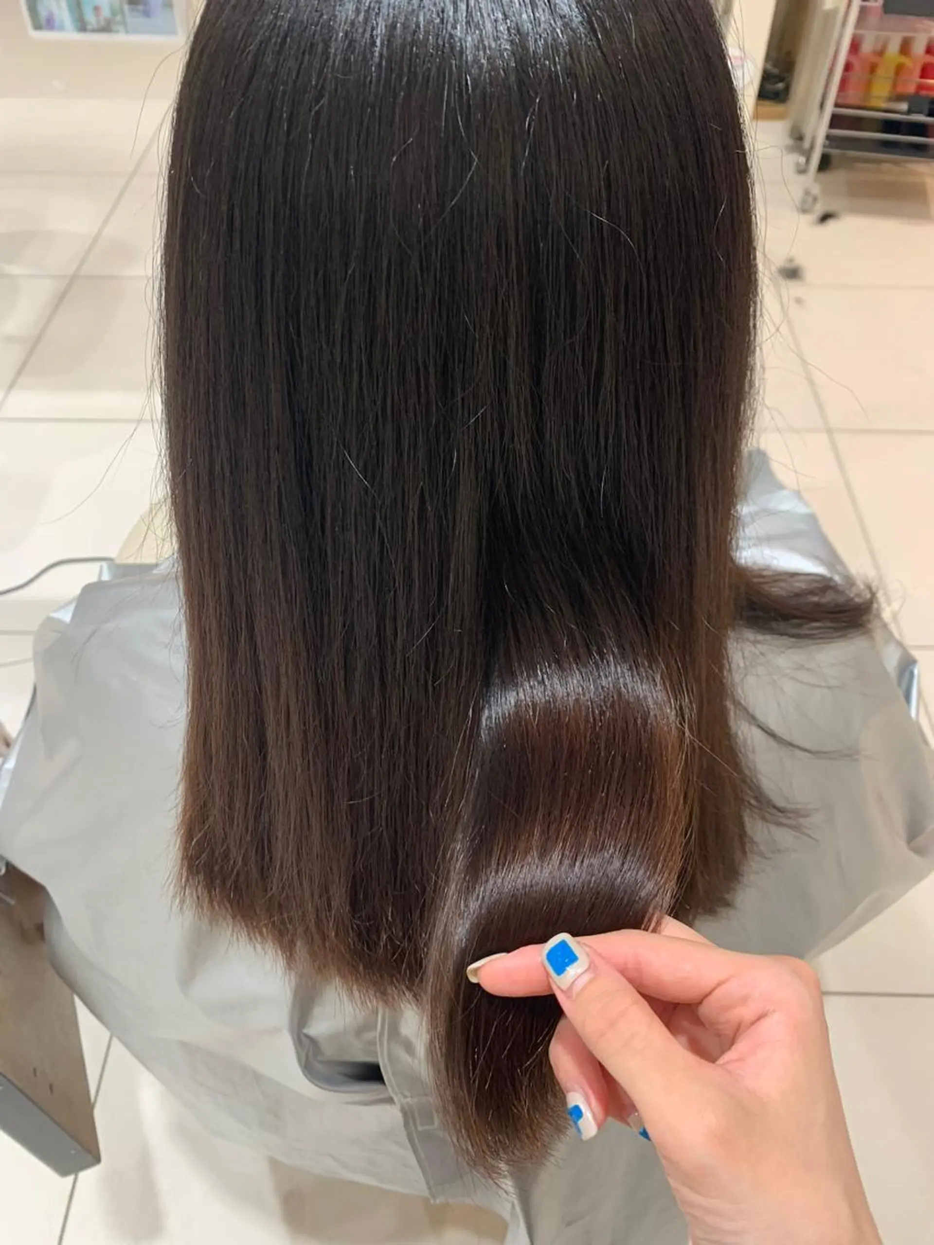 ミディアム ワタナベ アオイのヘアスタイル